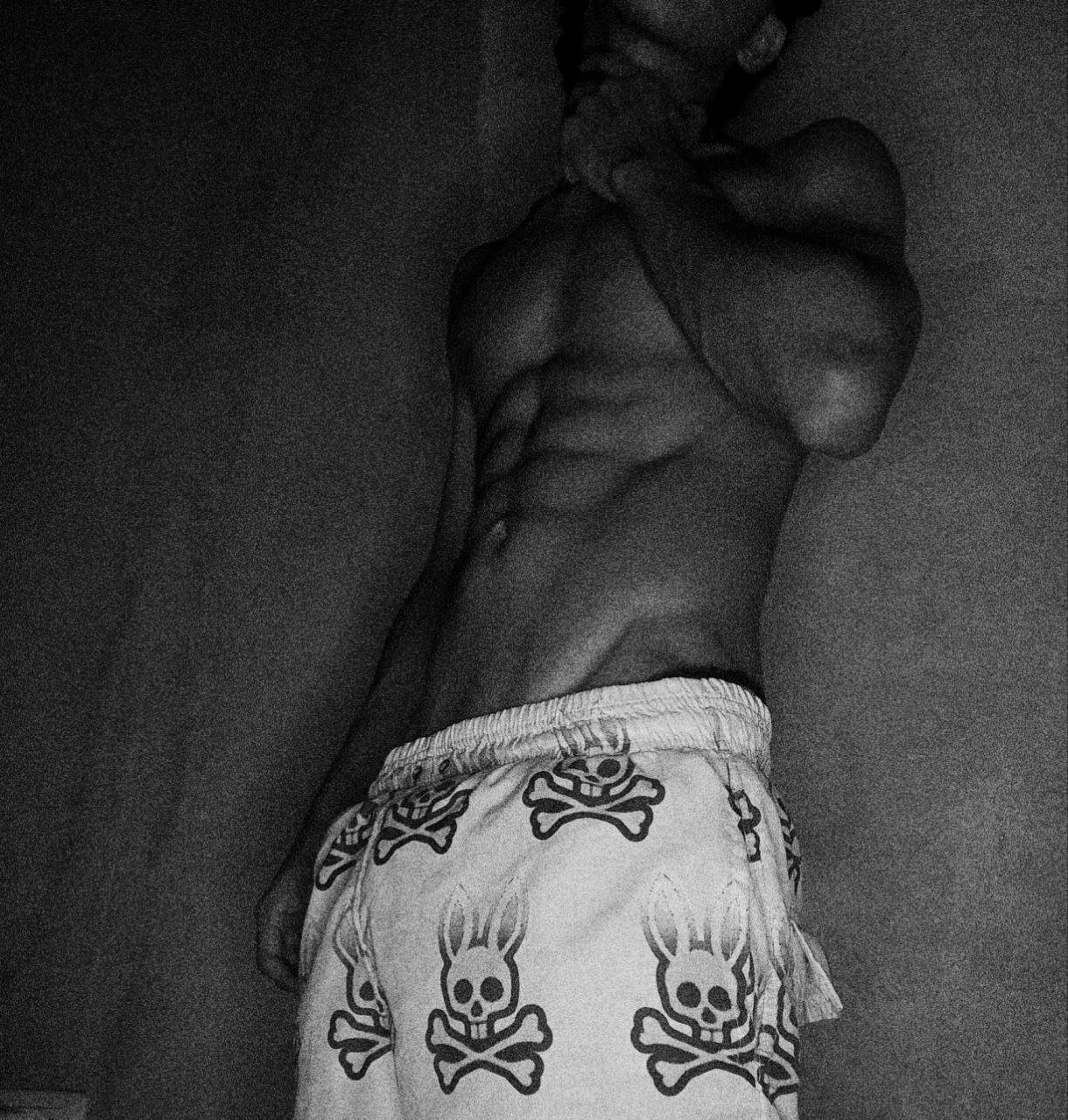 XXX Porn Photo of Nude thecamilo 9