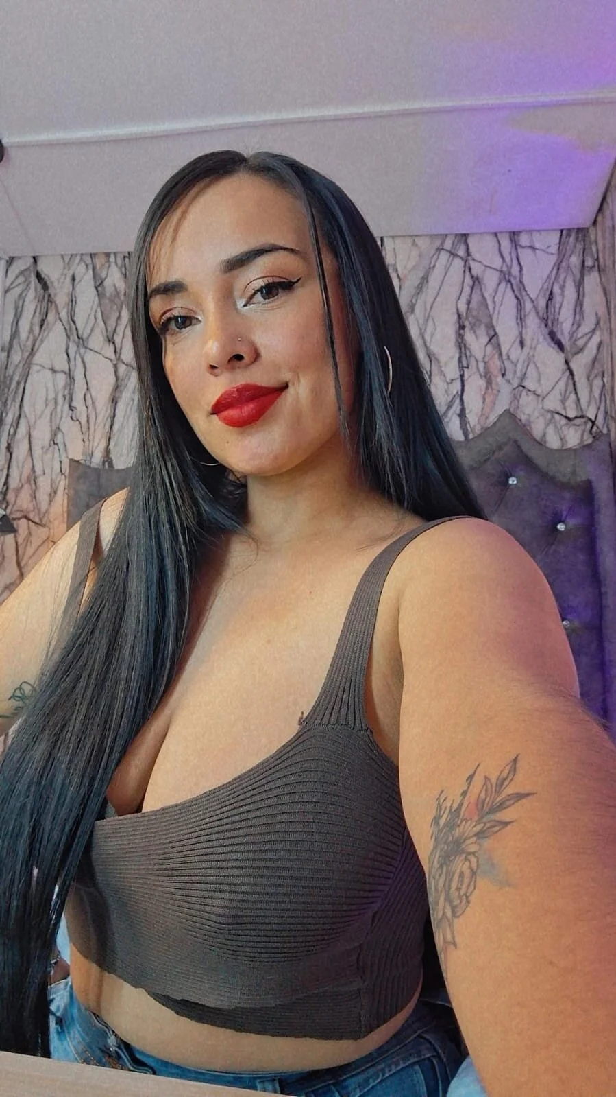 XXX Porn Photo of Nude Queen_Nyxx 4