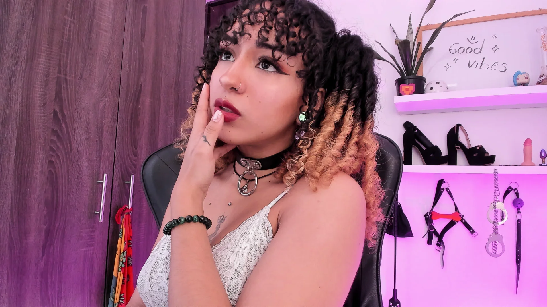 XXX Porn Photo of Nude MaryJanelovers 3