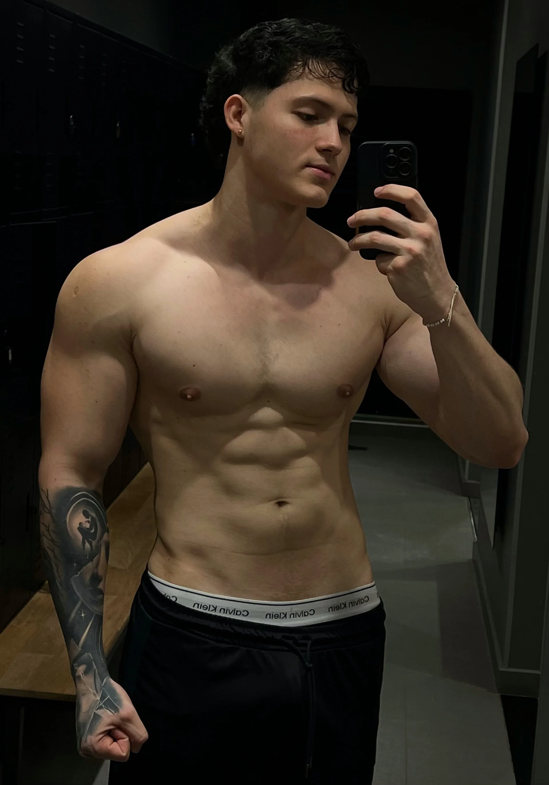 XXX Porn Photo of Nude Hazzan_Velez 30