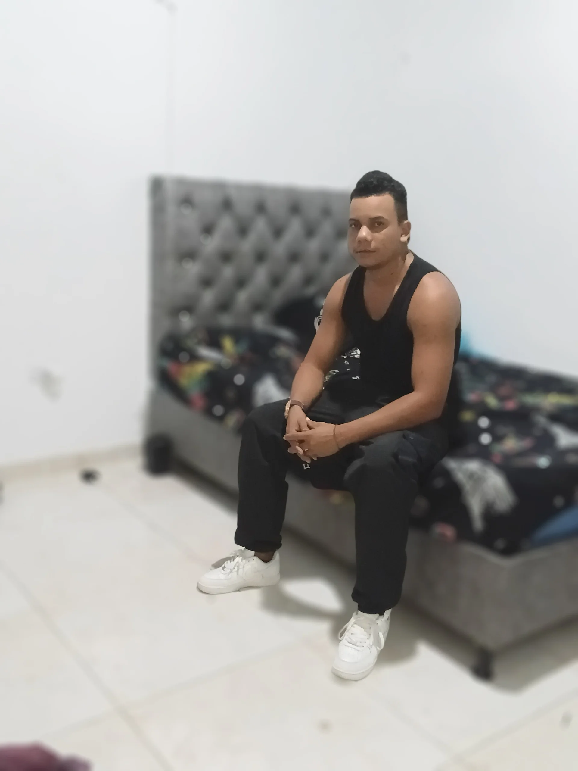 XXX Porn Photo of Nude ReinaldoZapata 2