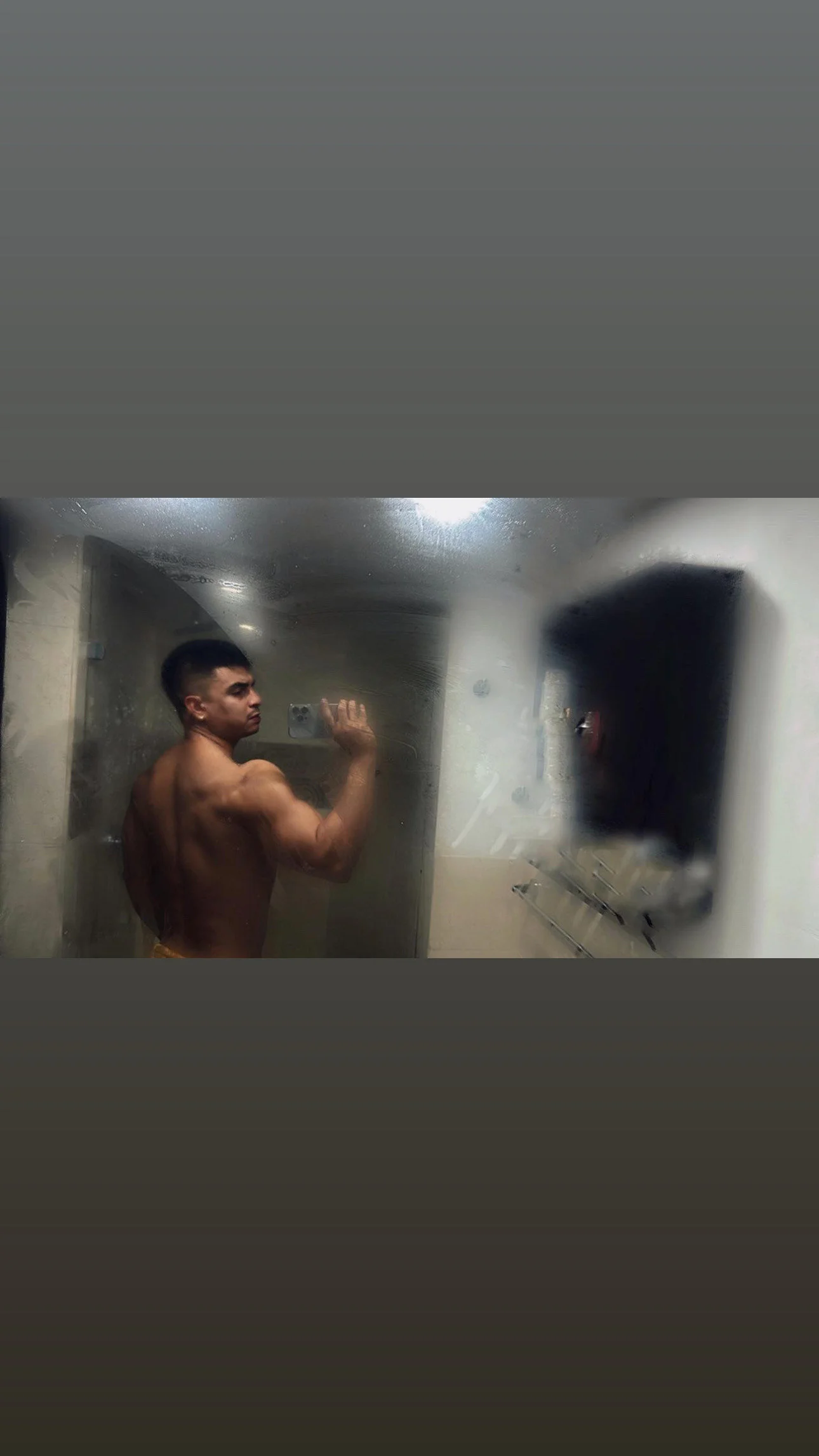 XXX Porn Photo of Nude RJBarto 13