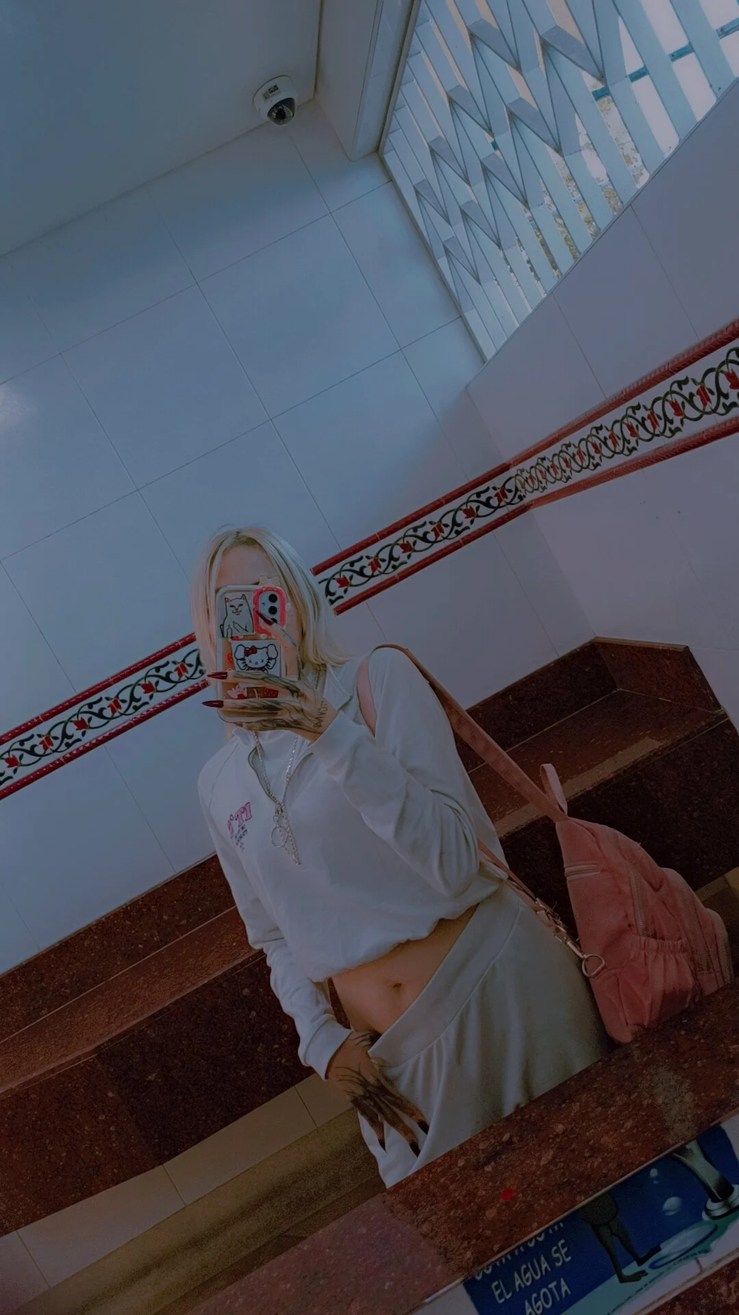 XXX Porn Photo of Nude sofigirlgold 16