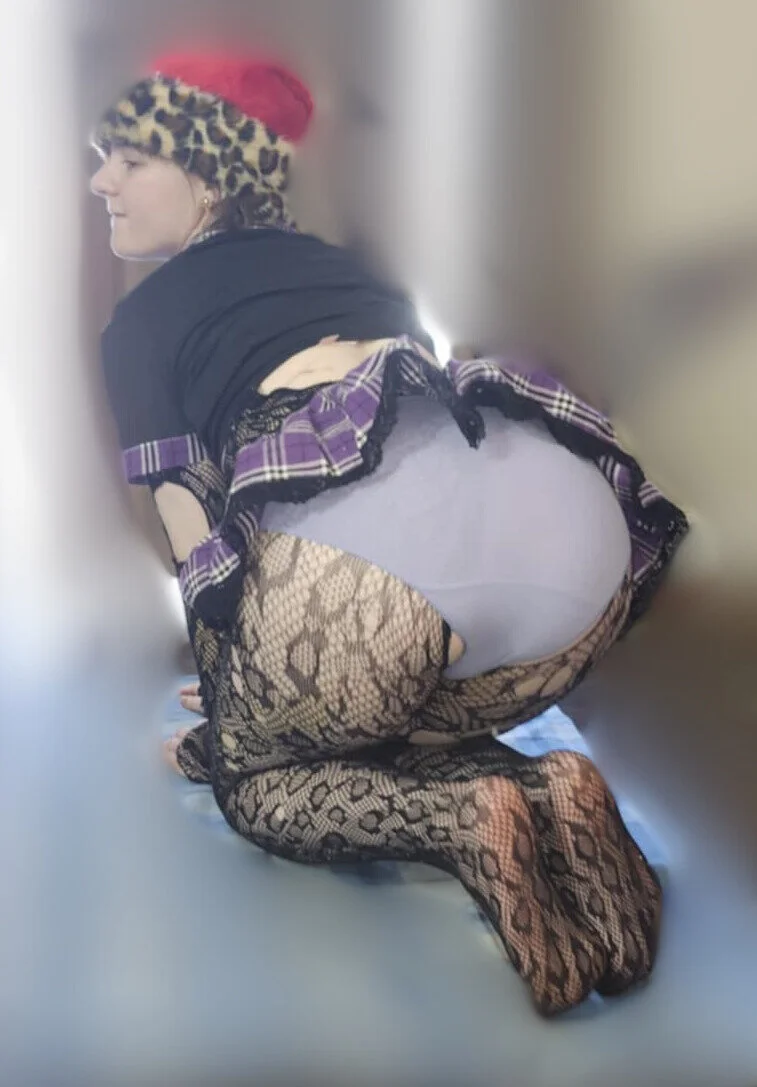 XXX Porn Photo of Nude AverageRose 1
