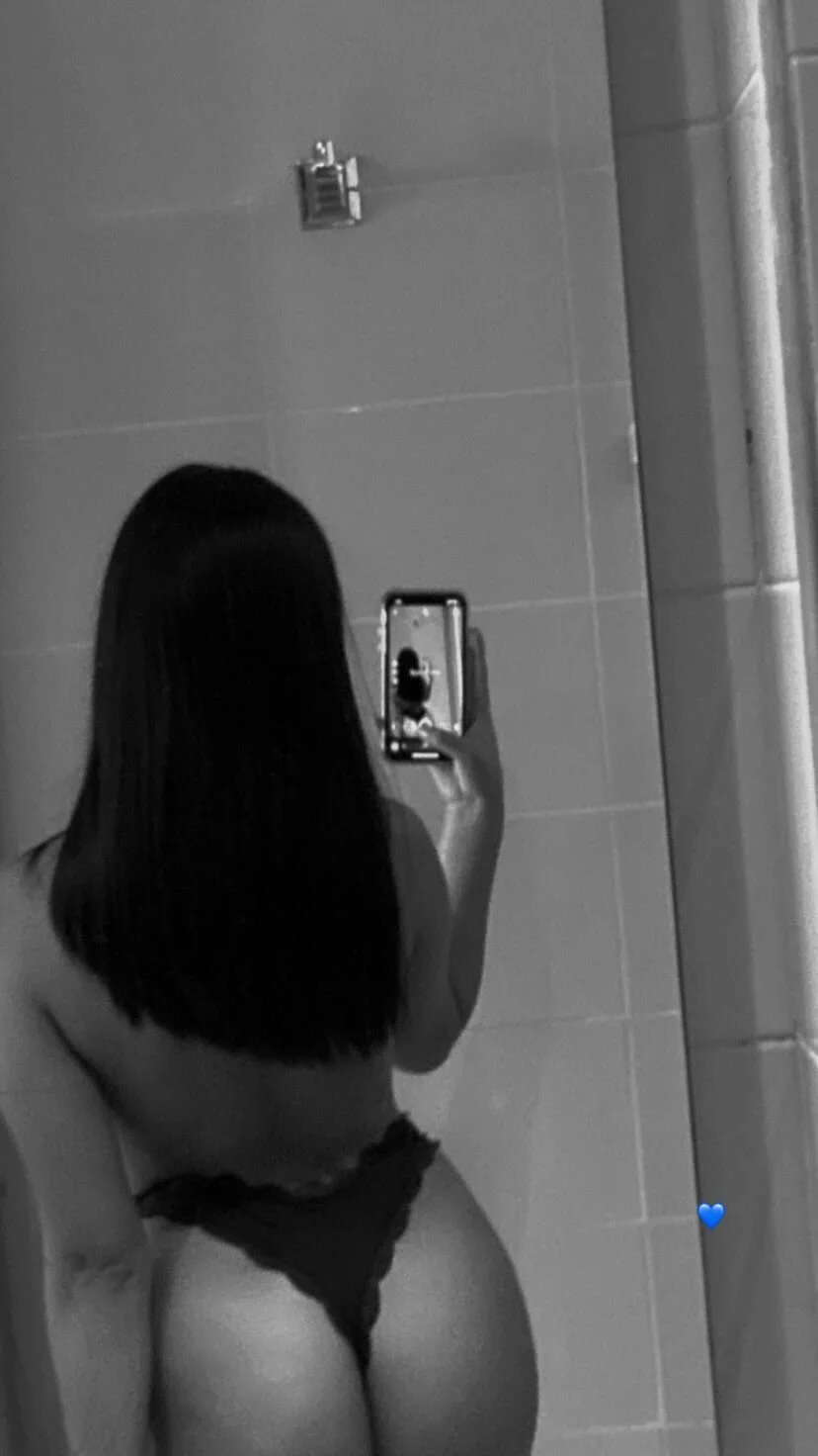 XXX Porn Photo of Nude nina__s0lene 8