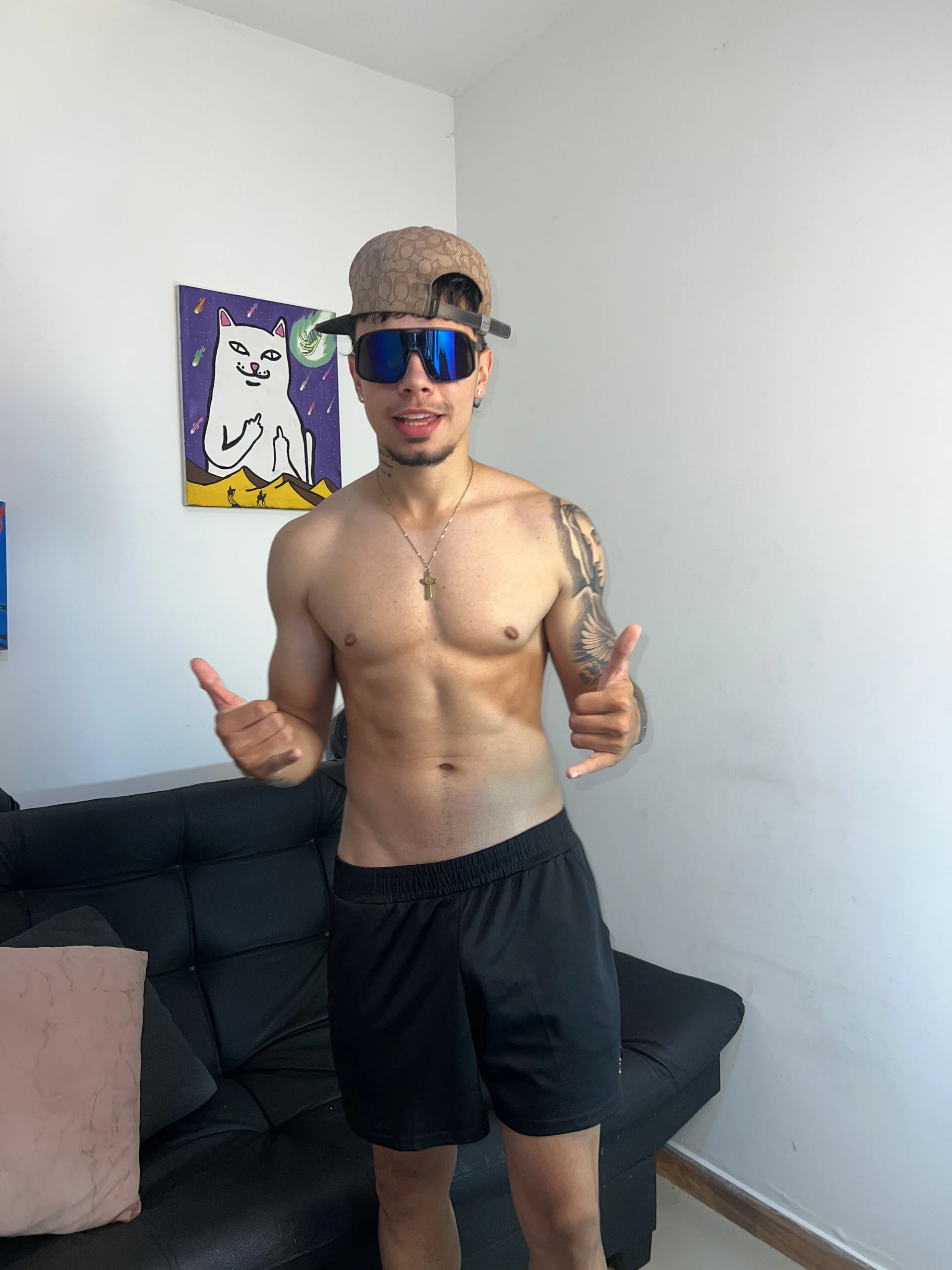 XXX Porn Photo of Nude iNoah_sins 1