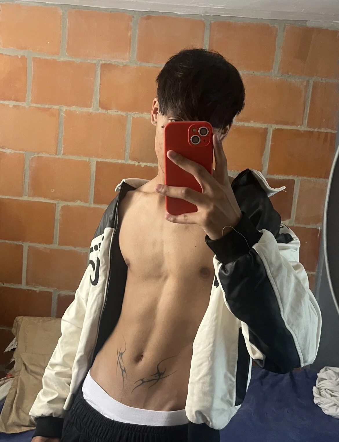XXX Porn Photo of Nude ATLAS_TAY1 12