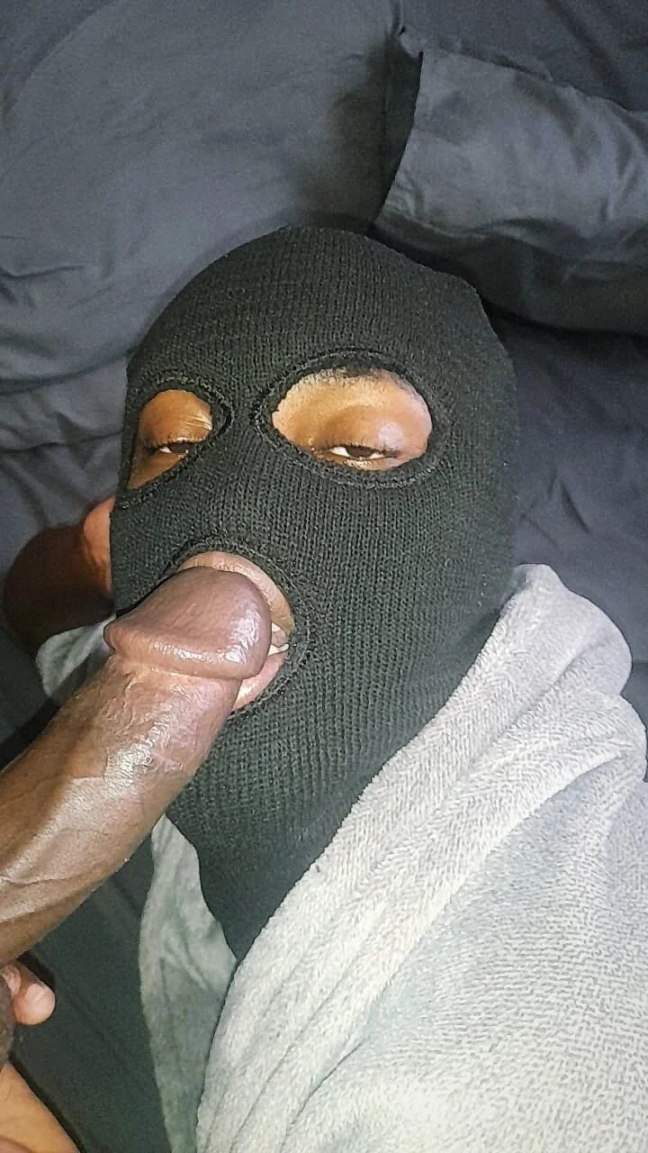 XXX Porn Photo of Nude BrawSociety 1