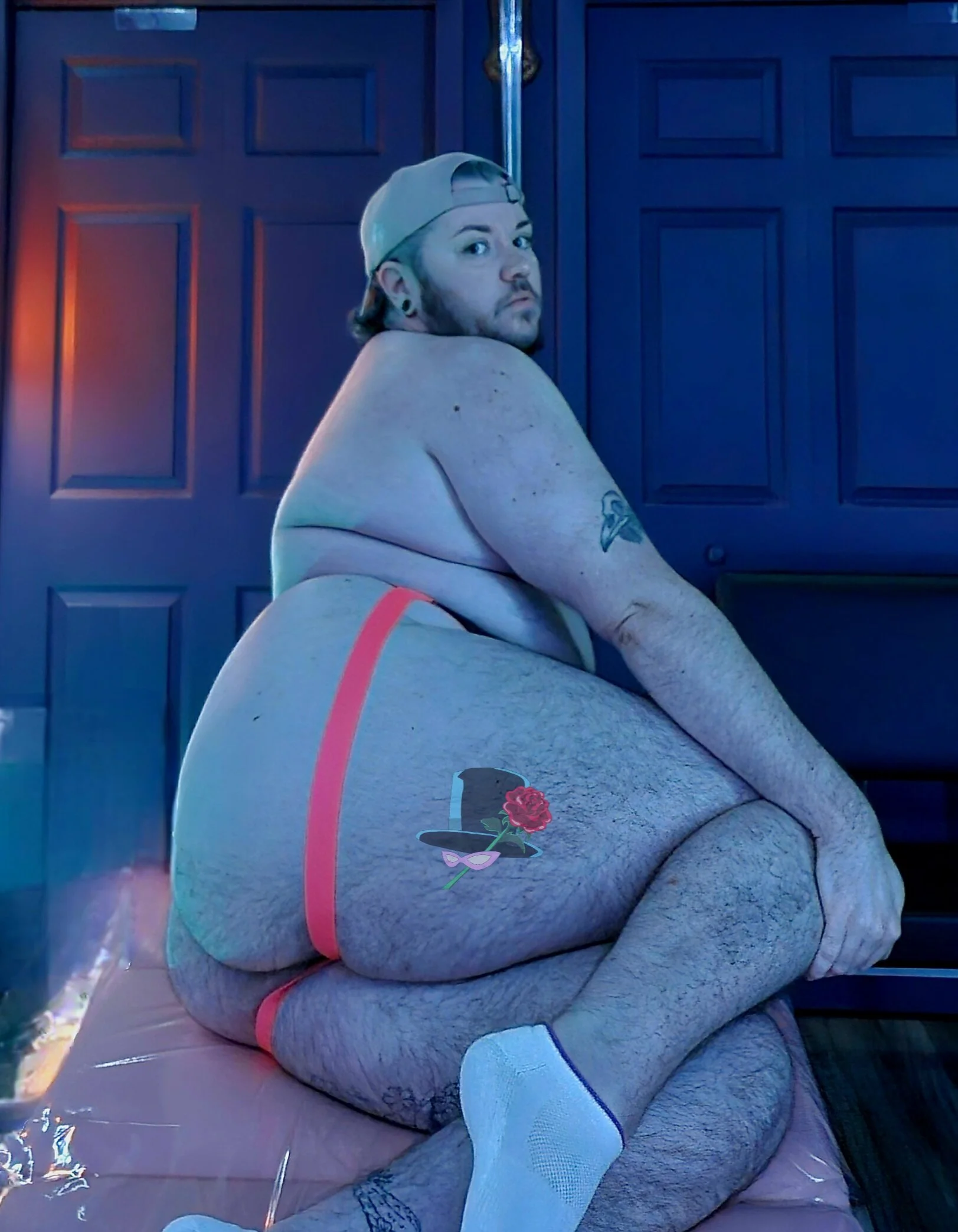 XXX Porn Photo of Nude tuxedomasc95 27
