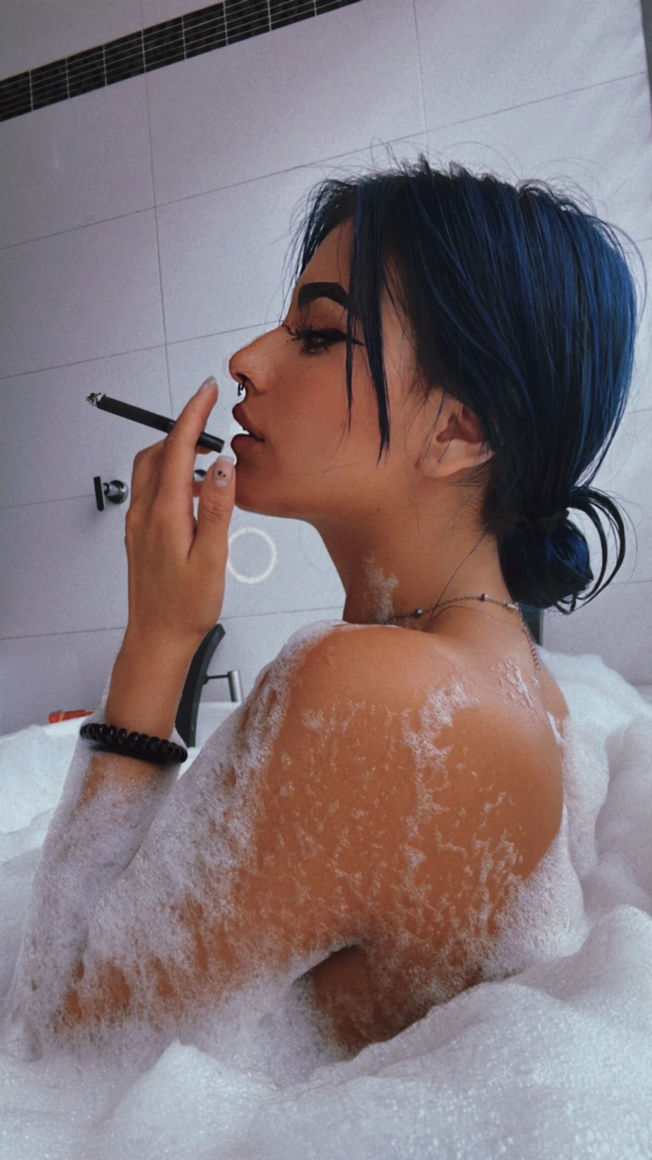 XXX Porn Photo of Nude blue_kitten 140