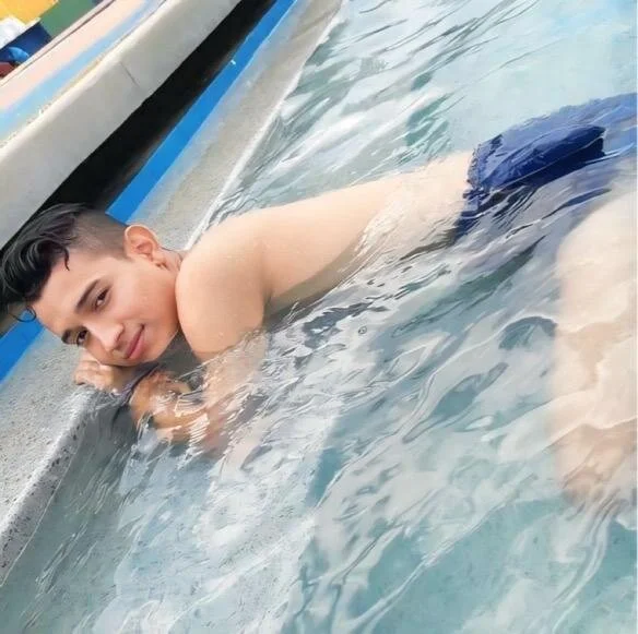 XXX Porn Photo of Nude Benjamin_Buster 13