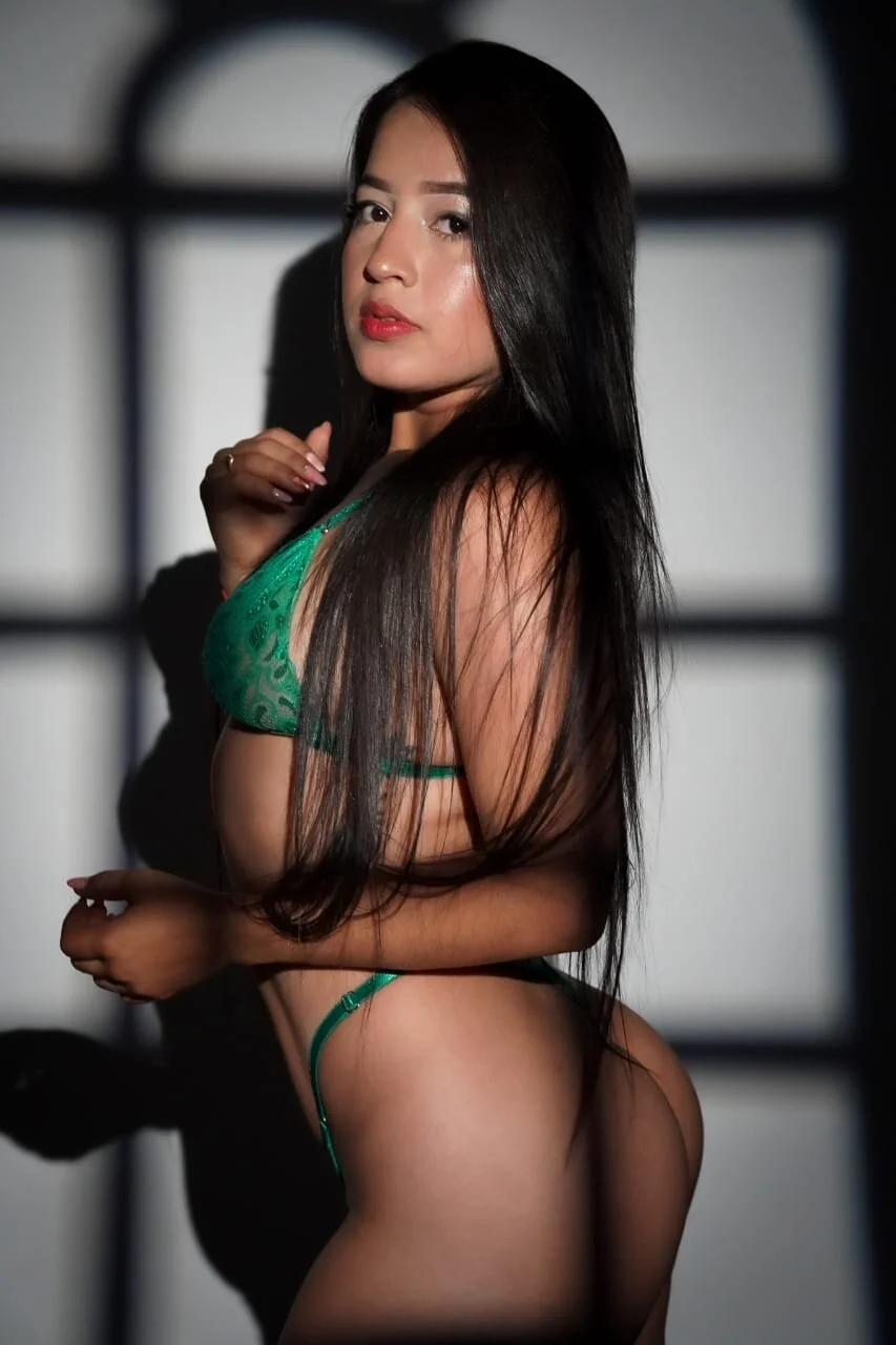 XXX Porn Photo of Nude Staarhot 13