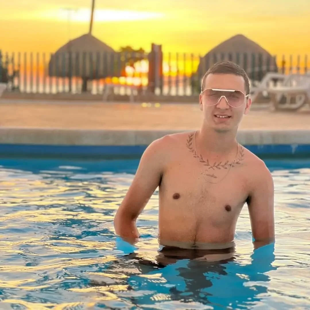 XXX Porn Photo of Nude AdamParker_ 6