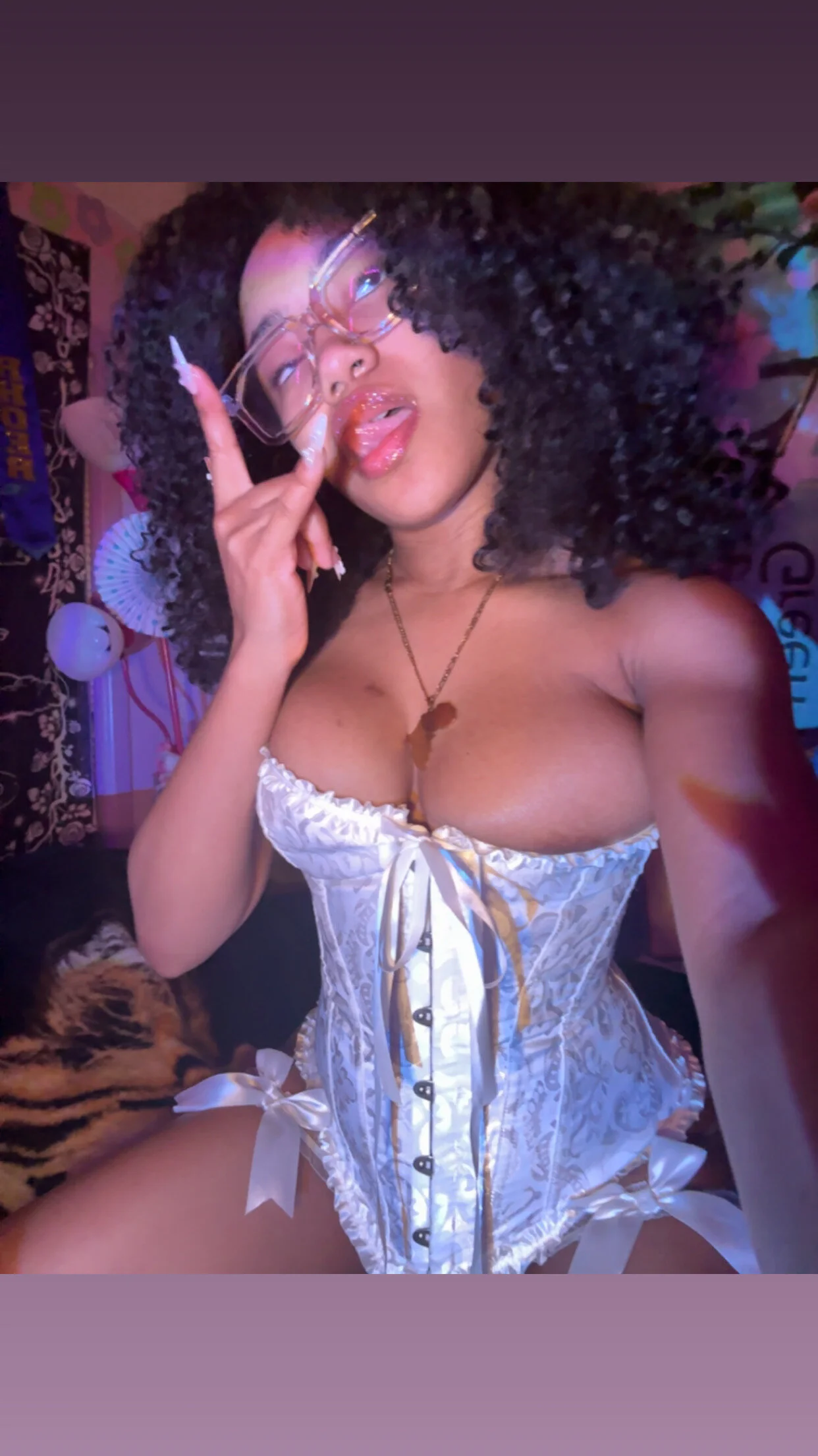 XXX Porn Photo of Nude lifeoftt_19xx 457