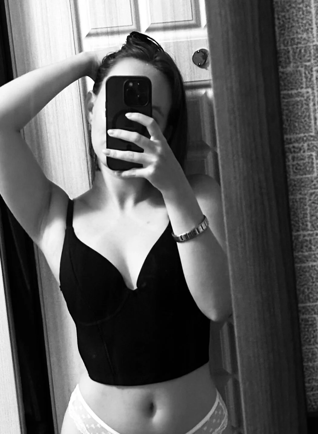 XXX Porn Photo of Nude Roxy_Roxie 6