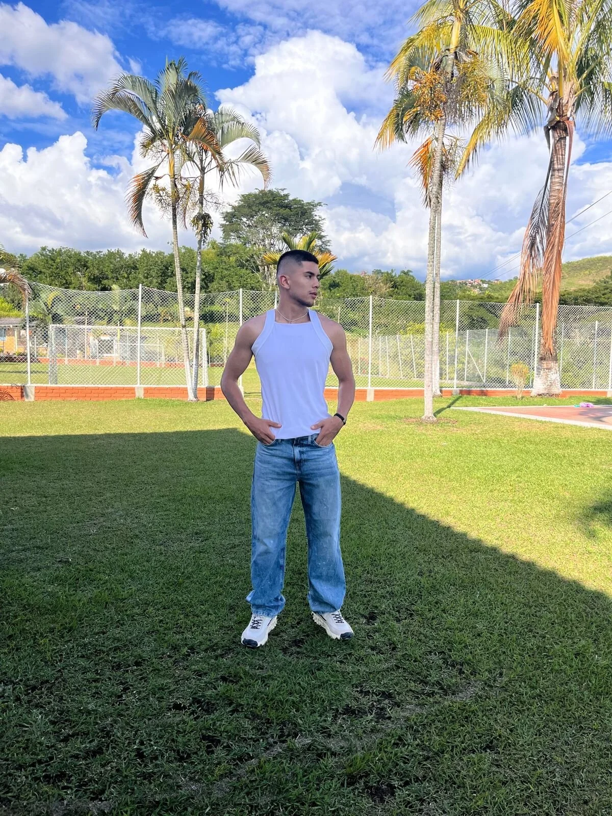 XXX Porn Photo of Nude Aaronfox_x 20