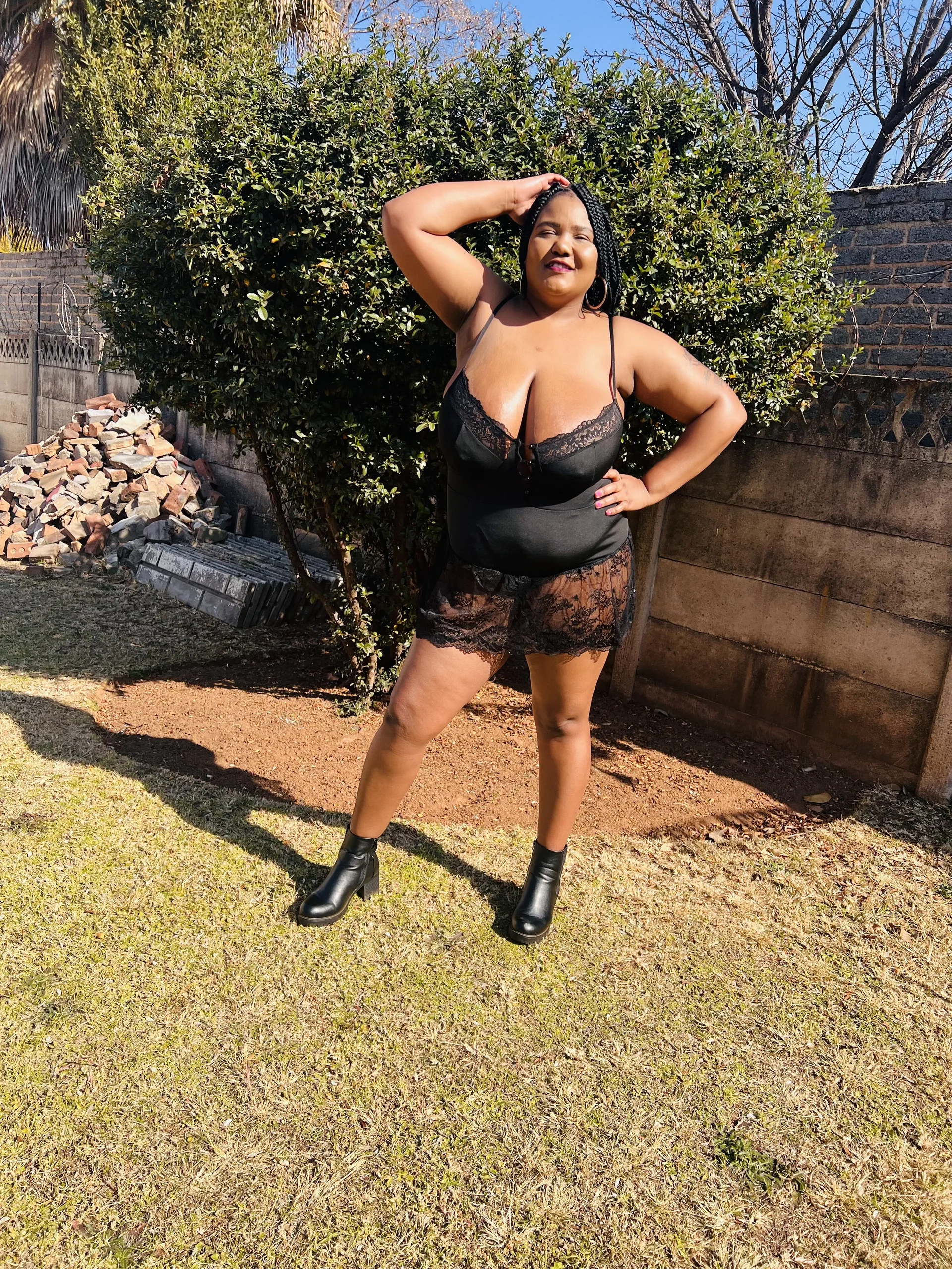 XXX Porn Photo of Nude GiantTittts 1