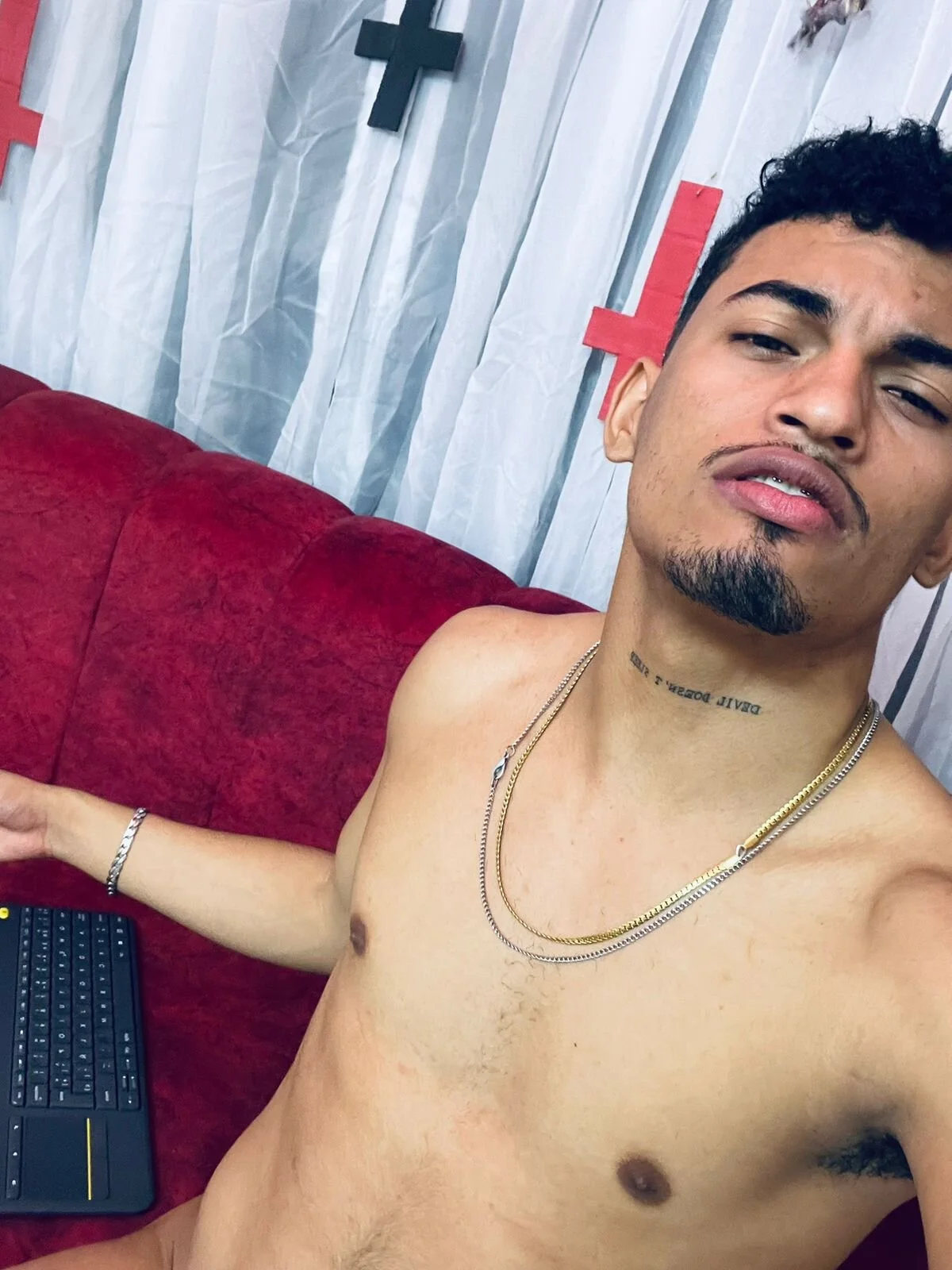 XXX Porn Photo of Nude Ares_DAMM 2