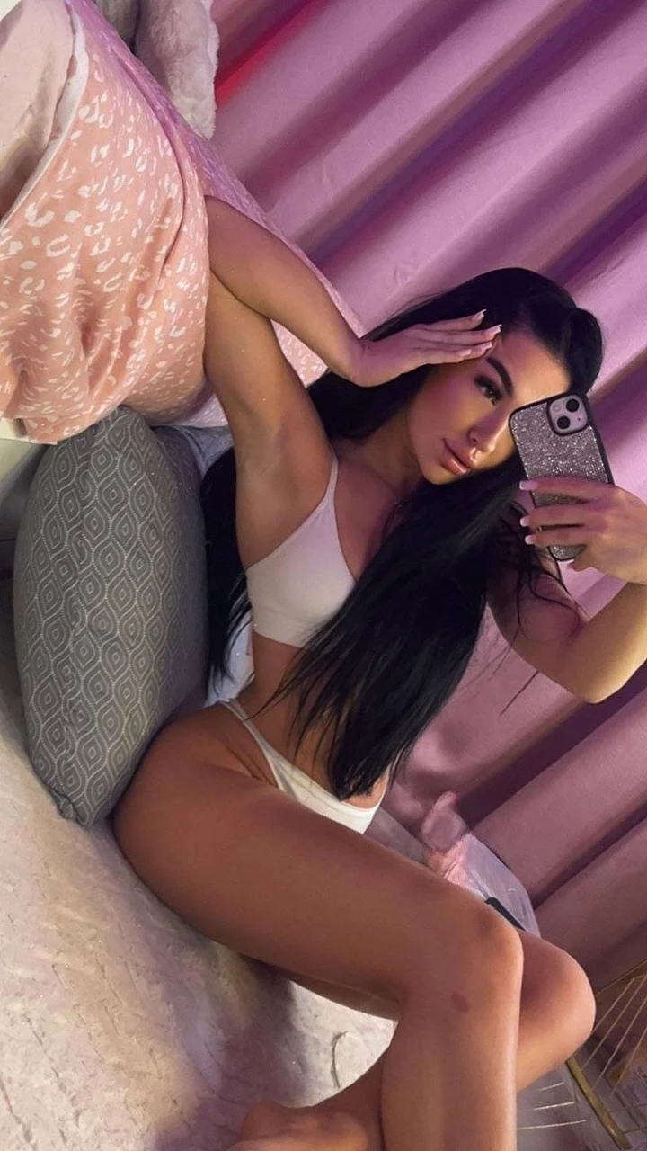 XXX Porn Photo of Nude SashaLorrenz 14