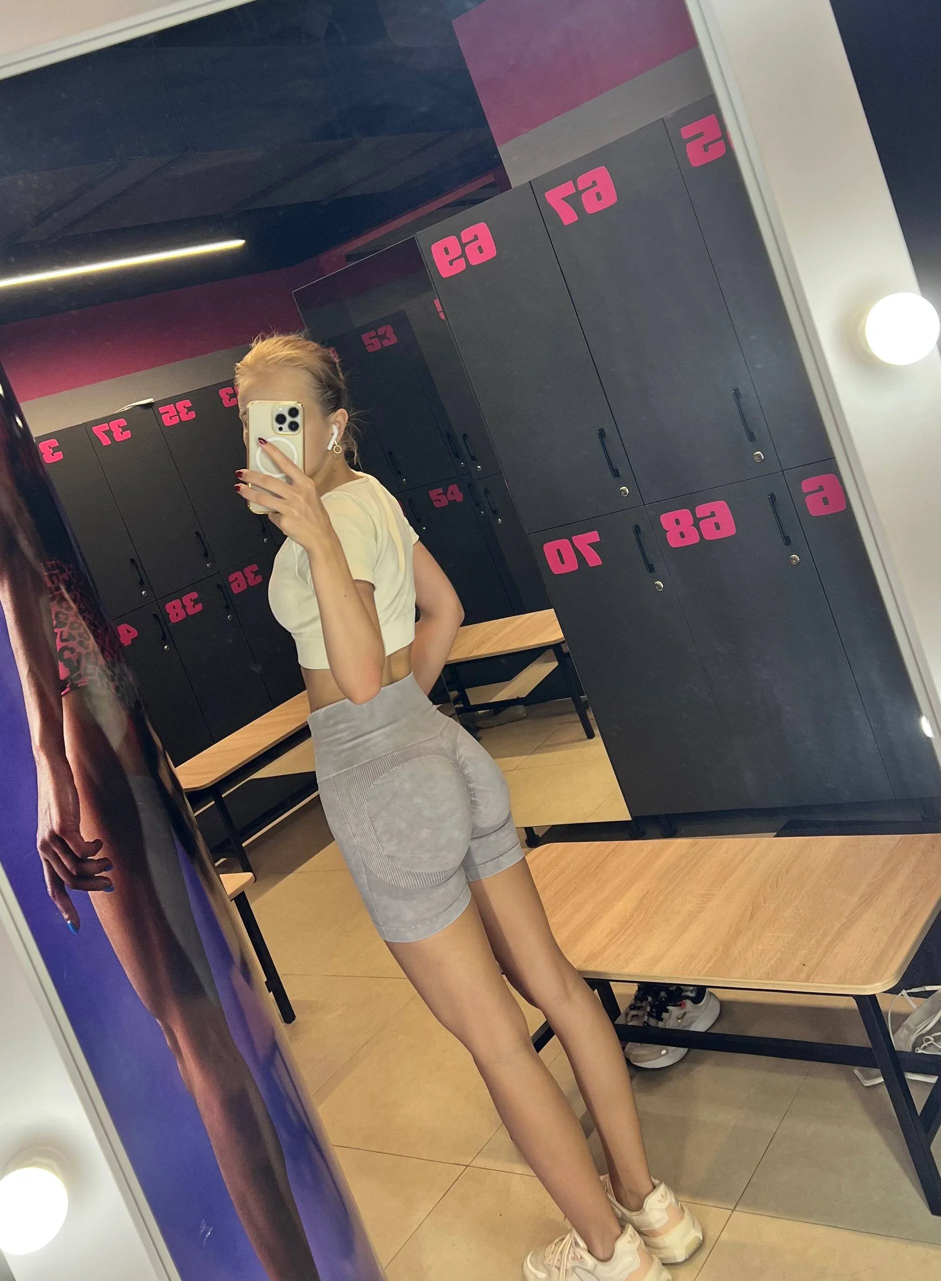 XXX Porn Photo of Nude OliviaKiss_ 3