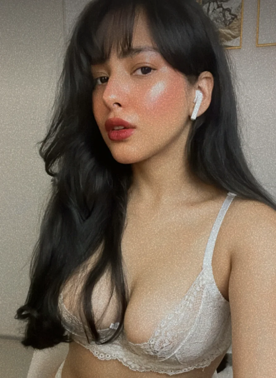 XXX Porn Photo of Nude xSelena 2