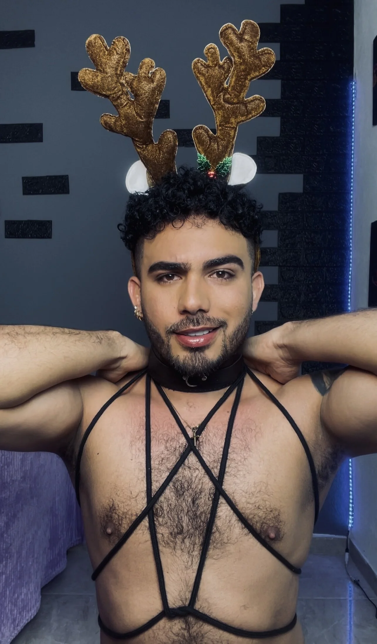 XXX Porn Photo of Nude adamhairy 112