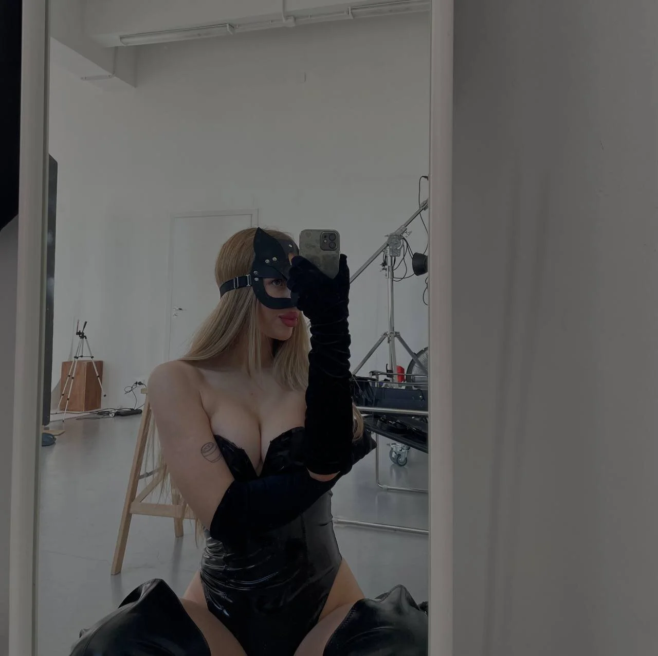 XXX Porn Photo of Nude helen_frogg 17