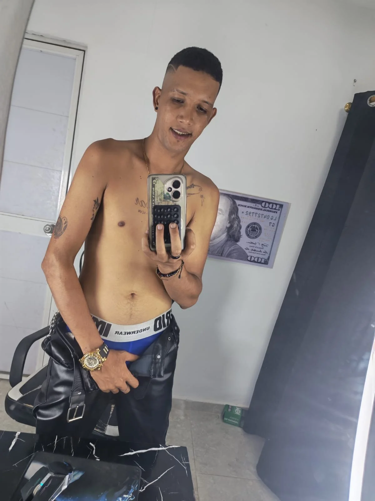 XXX Porn Photo of Nude badboy_master 1