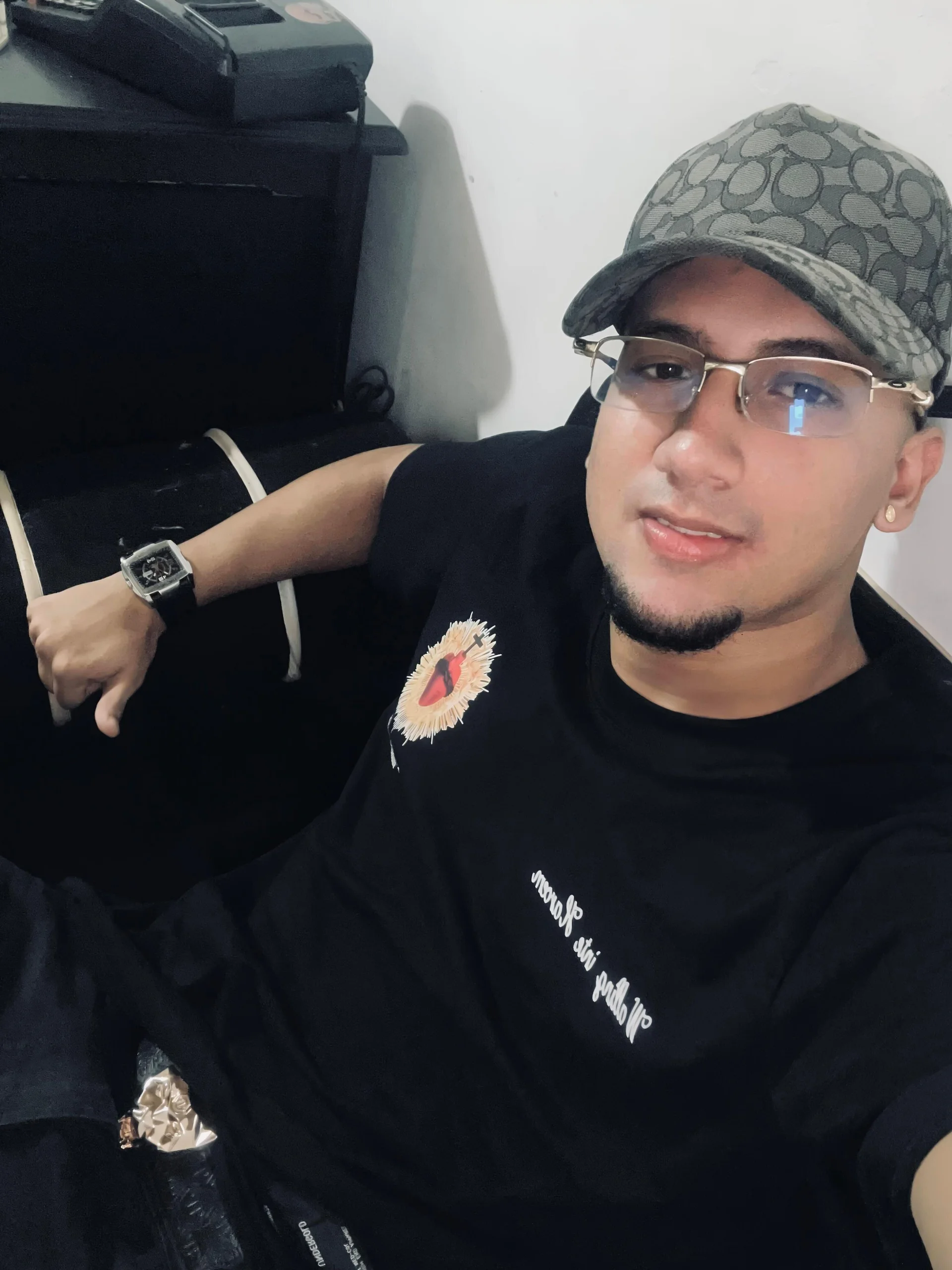 XXX Porn Photo of Nude Adrian_Fierro 3