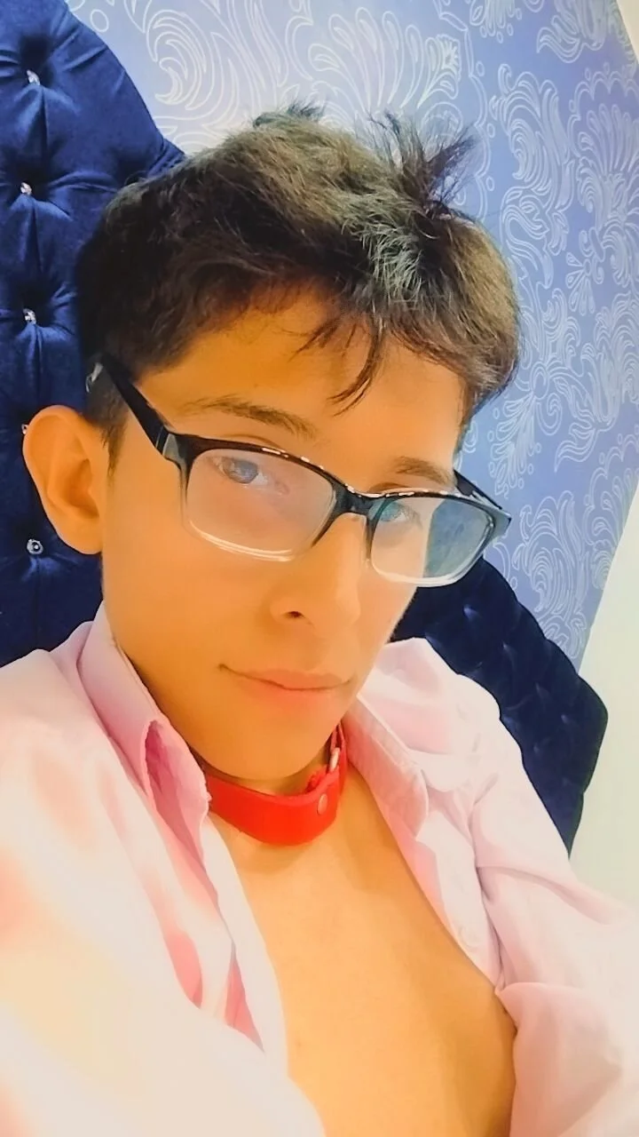 XXX Porn Photo of Nude gomitaboy1 80