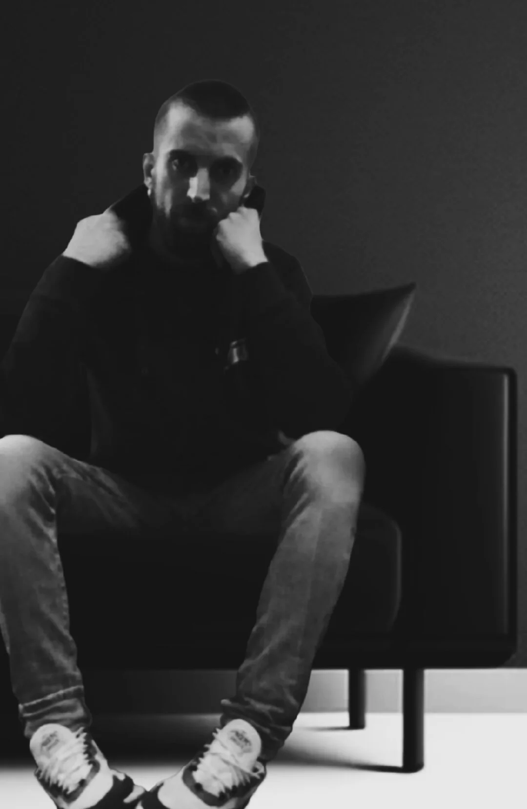 XXX Porn Photo of Nude SinisterRefund 1