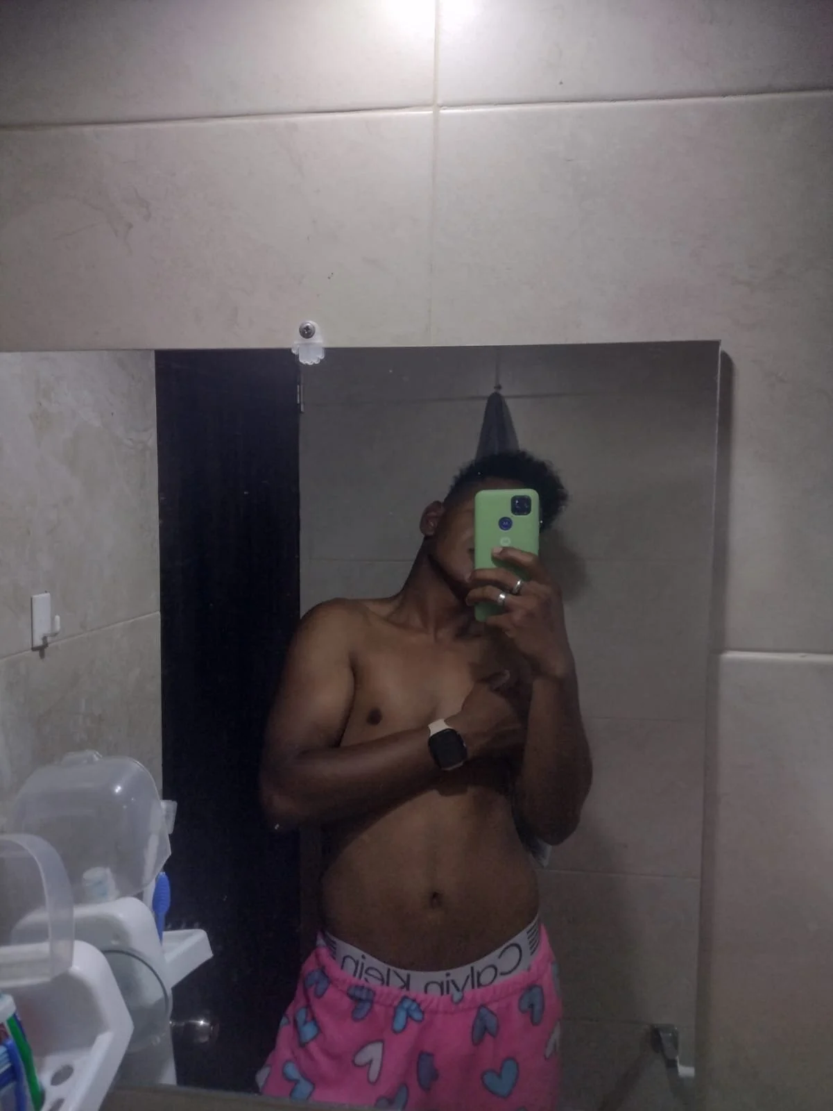 XXX Porn Photo of Nude Ale_mendoza06 1