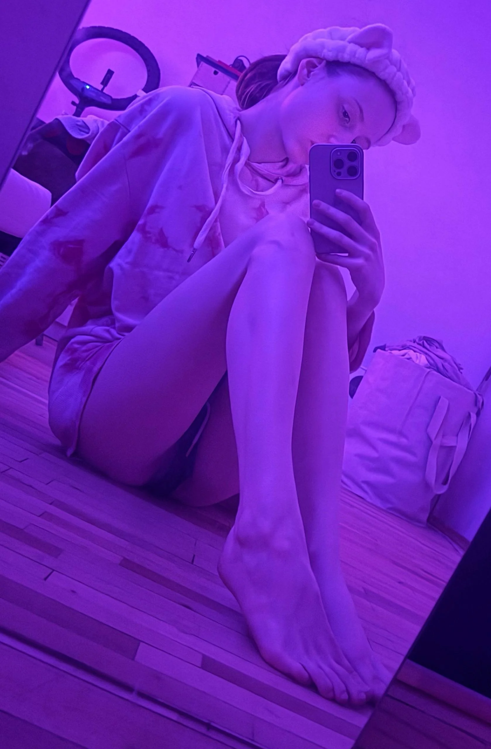 XXX Porn Photo of Nude Hippieaura 10