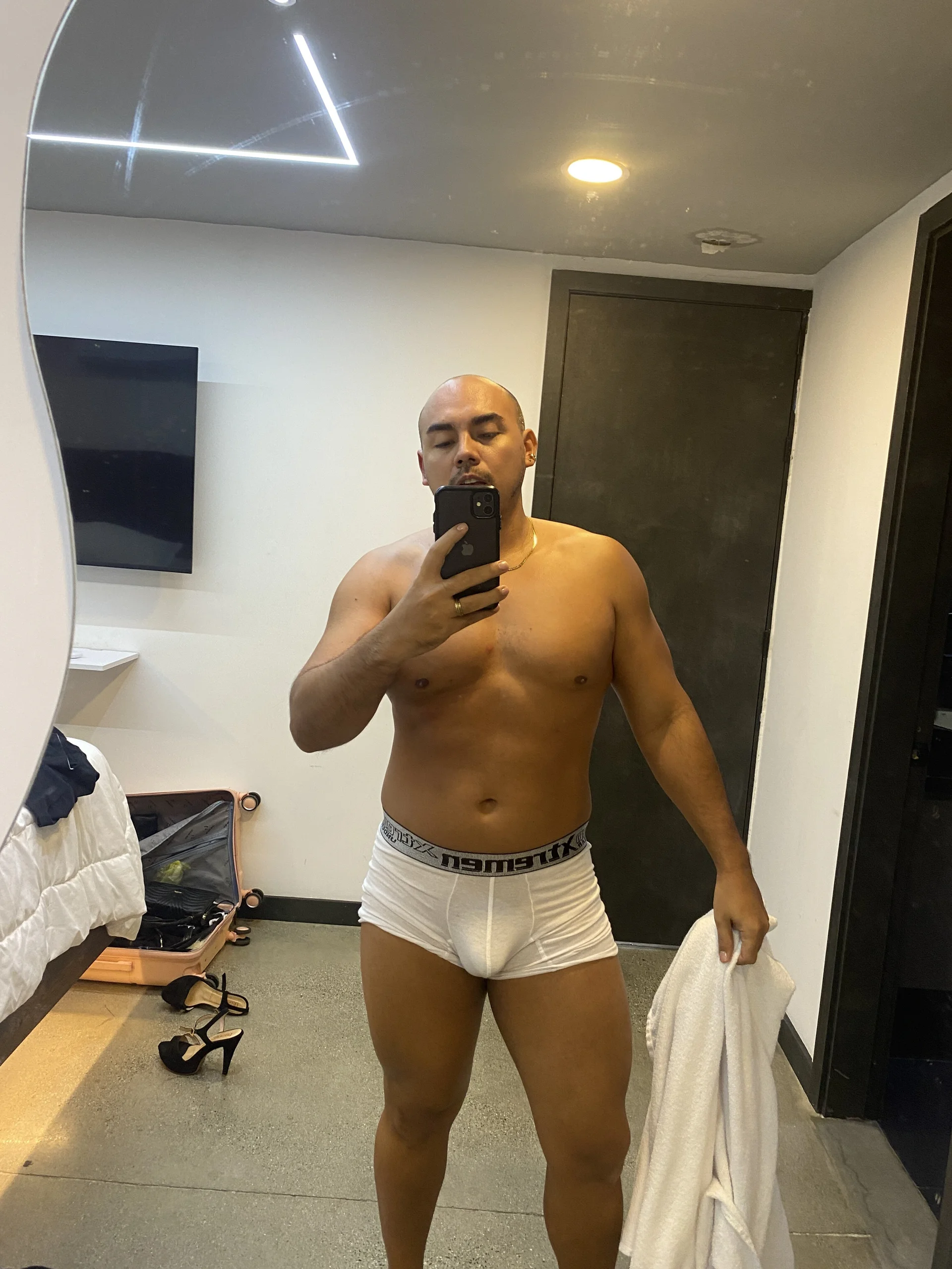 XXX Porn Photo of Nude eros_colby 16