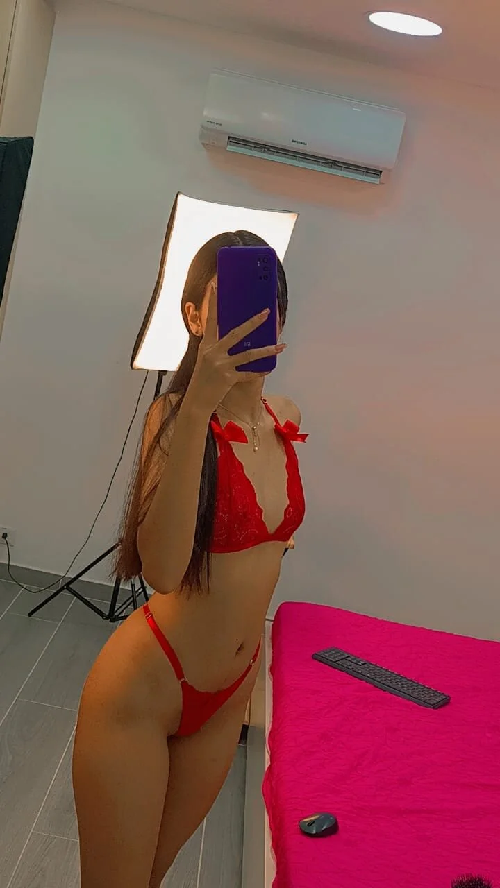 XXX Porn Photo of Nude Milleradhara24 3