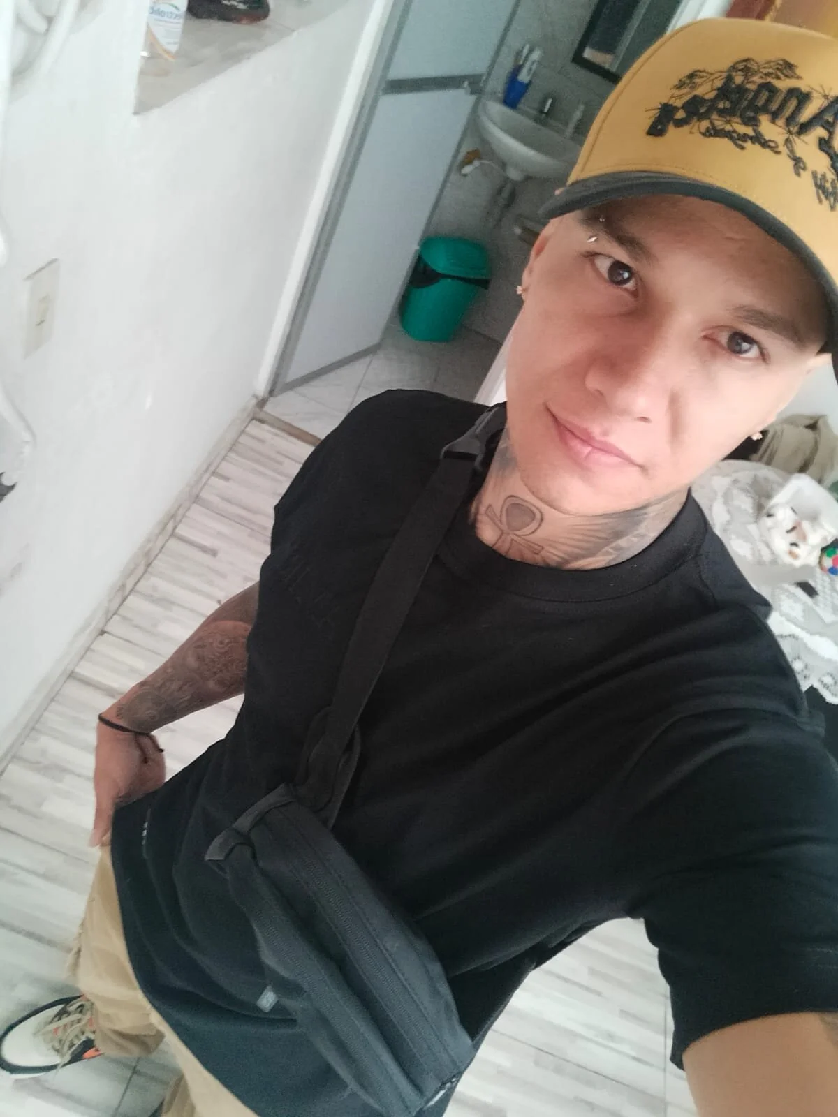 XXX Porn Photo of Nude damian_c12 100