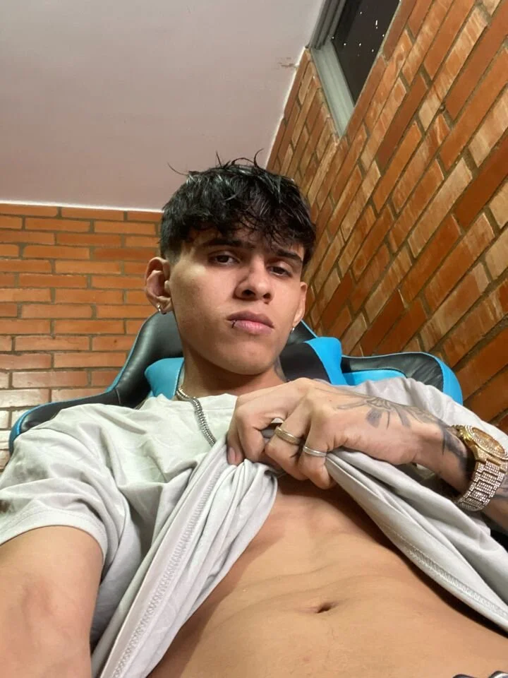 XXX Porn Photo of Nude keyth_lover 3