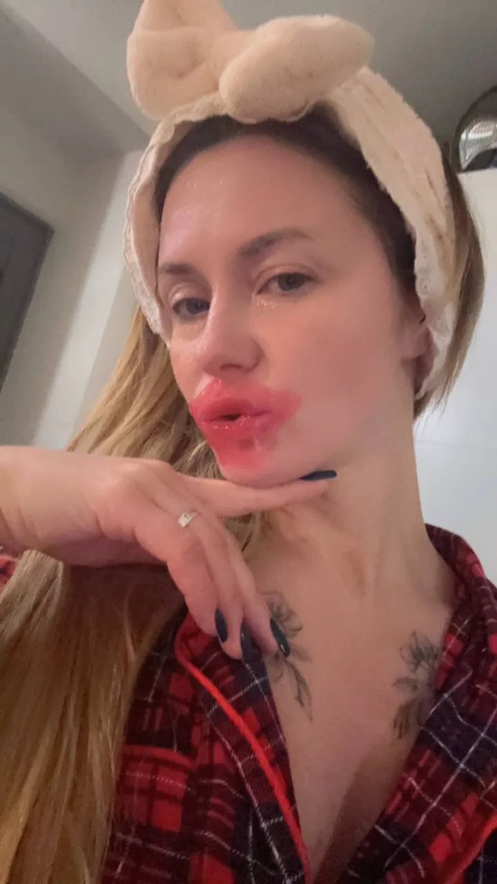 XXX Porn Photo of Nude LadyIzabel 14