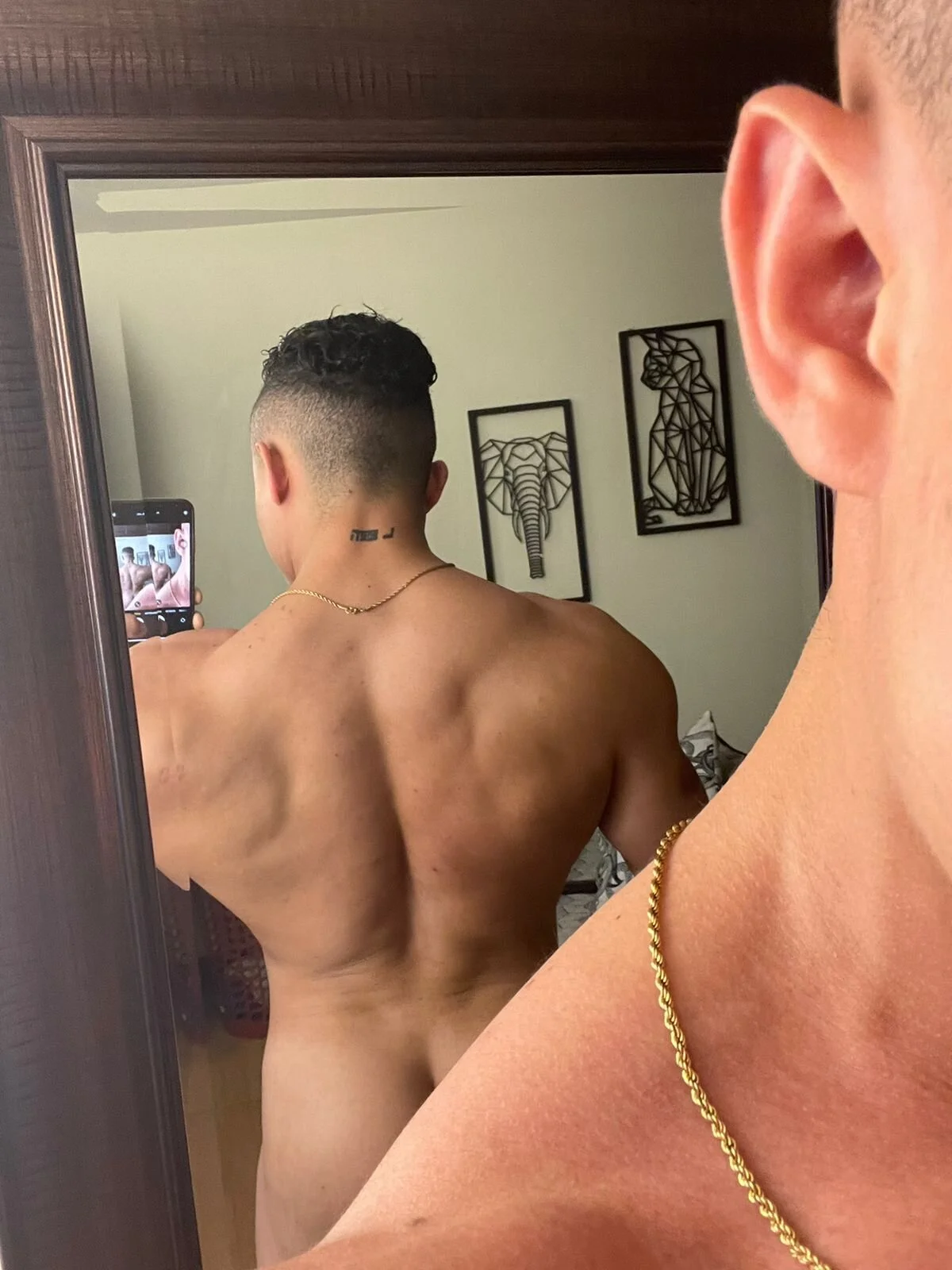 XXX Porn Photo of Nude KingLevi01 2