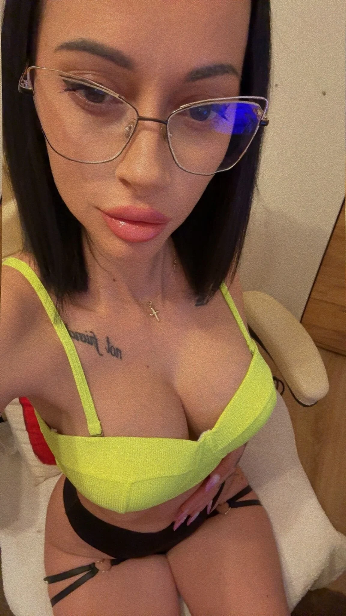 XXX Porn Photo of Nude kissnicol32 16