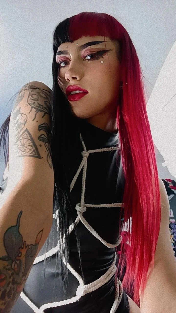 XXX Porn Photo of Nude mayaREDdoll 16