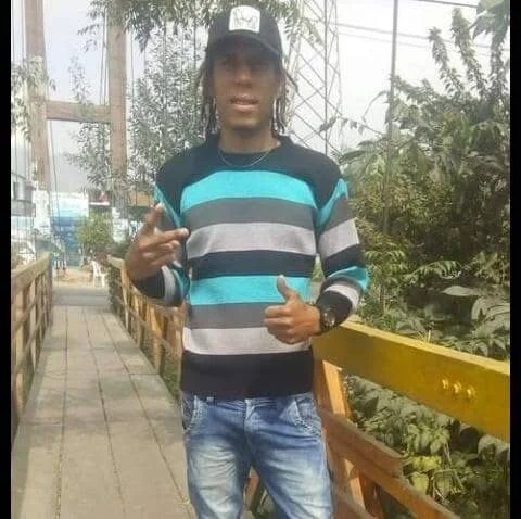 XXX Porn Photo of Nude Hkkkknjdkslcarlojajaj 6