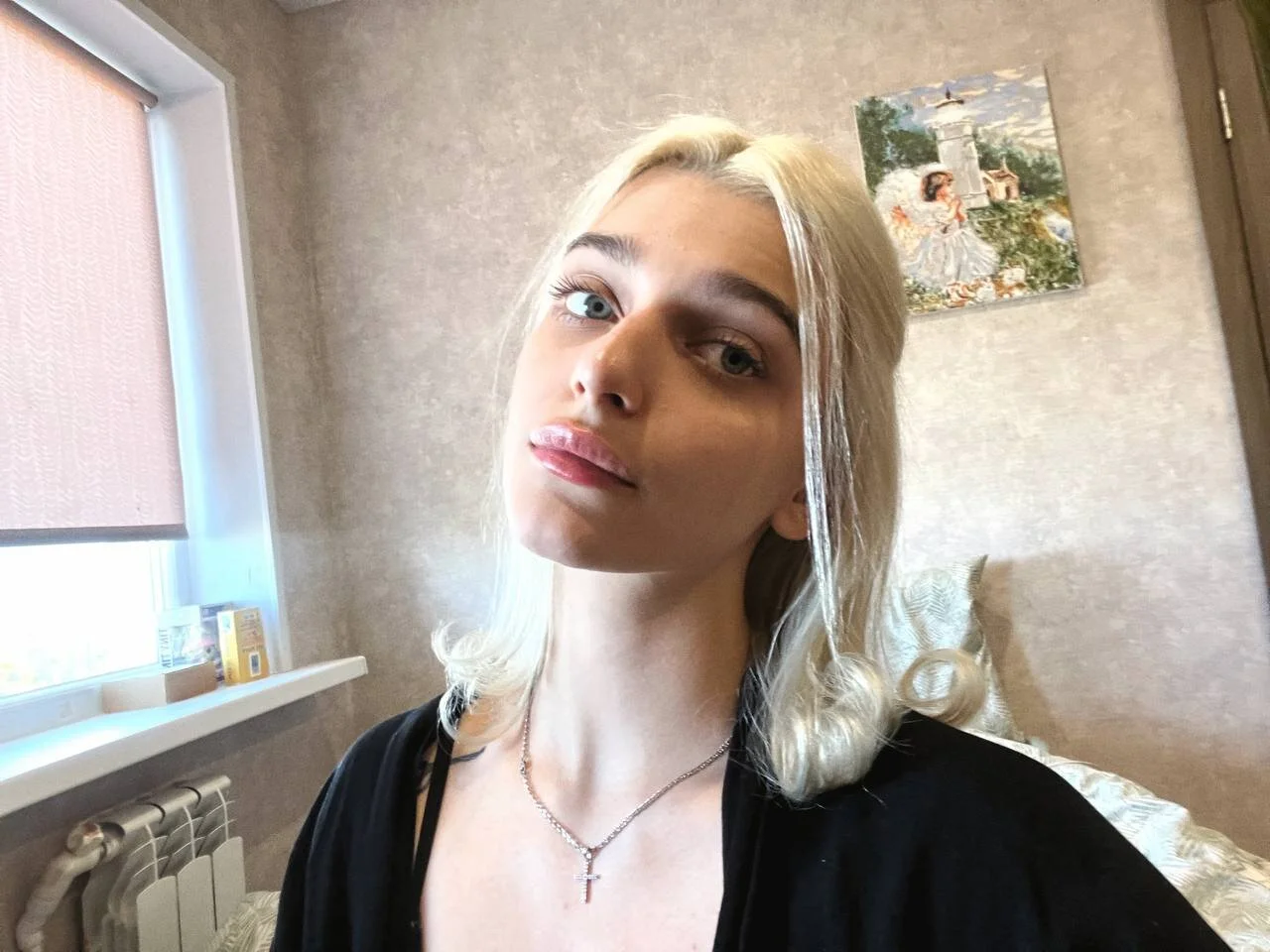 XXX Porn Photo of Nude AdameShoyer 1