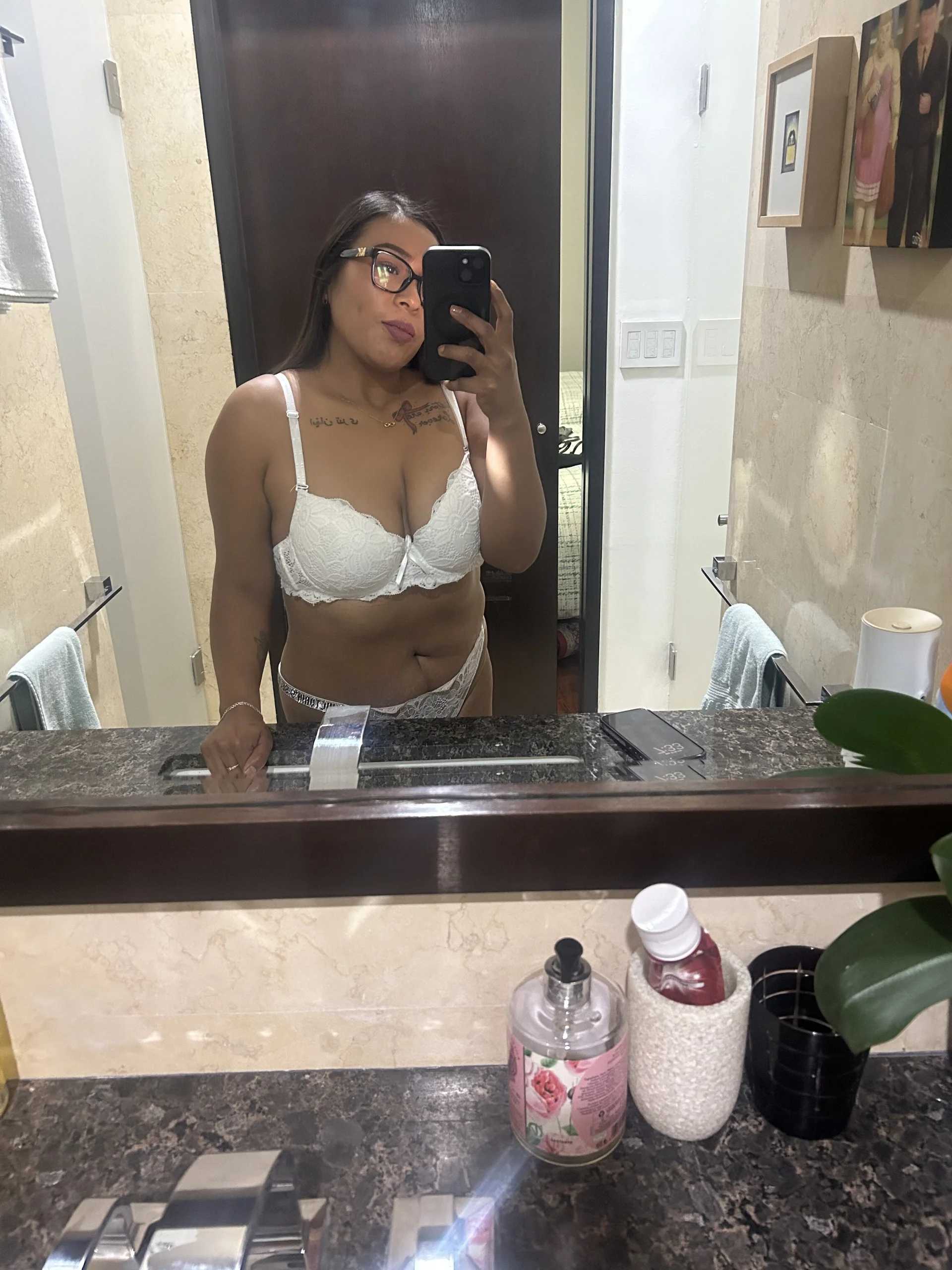 XXX Porn Photo of Nude morenitachiquiya 1