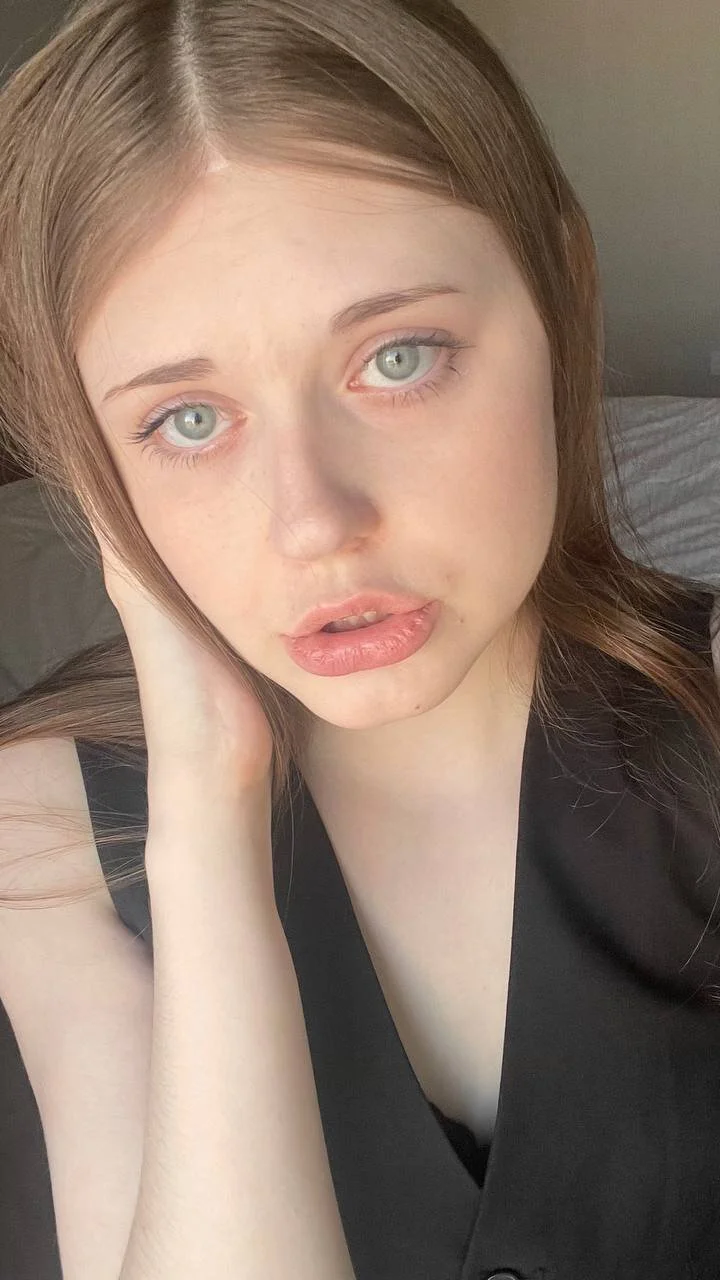 XXX Porn Photo of Nude melissssa_bloom 23