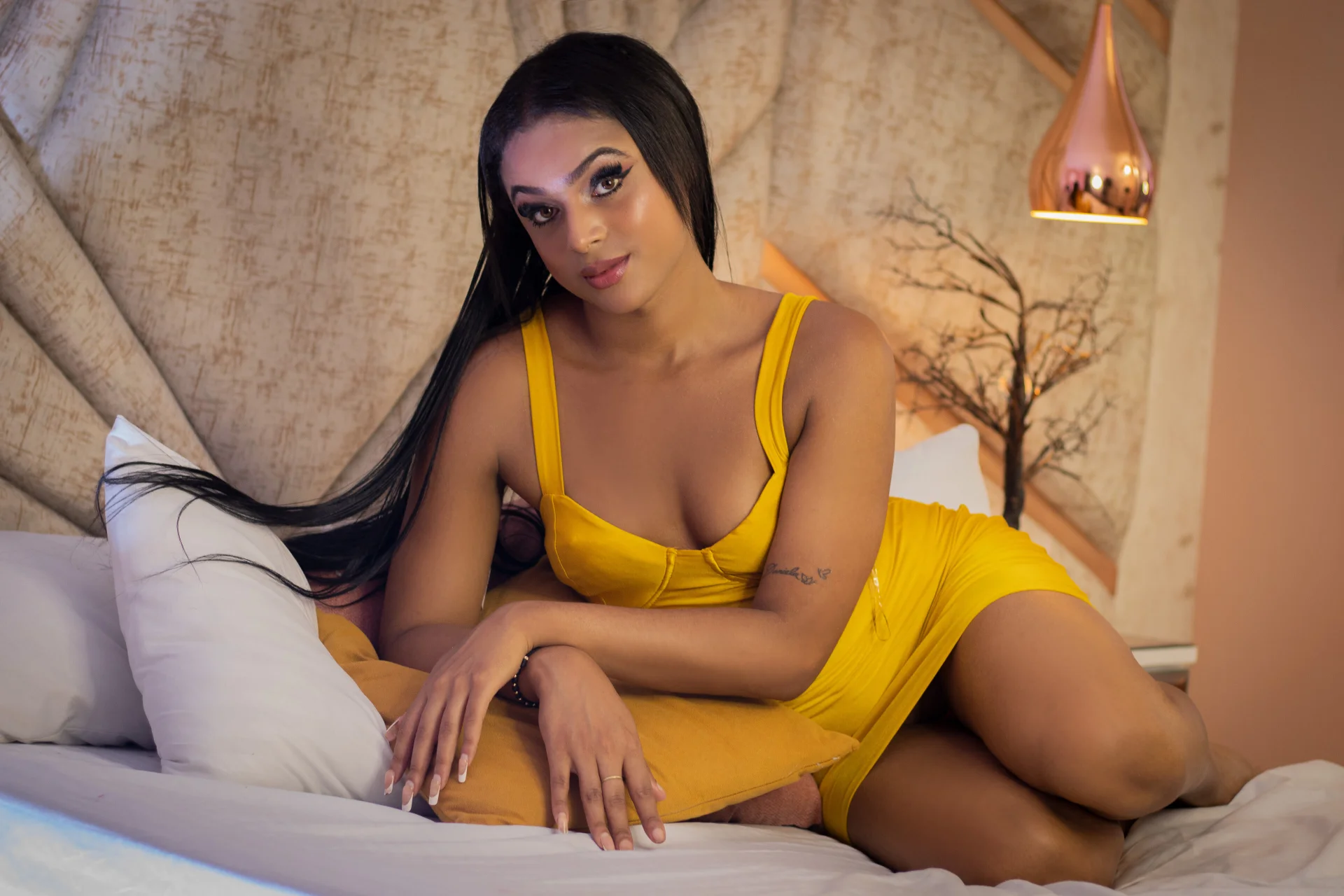 XXX Porn Photo of Nude RousseHechem 5