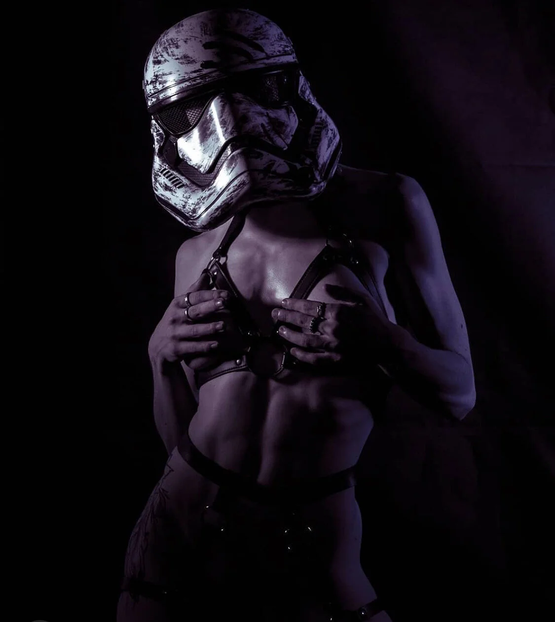 XXX Porn Photo of Nude rokkyhorrorx 21