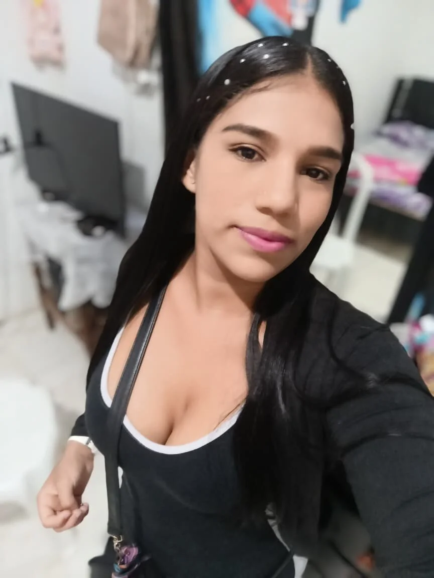 XXX Porn Photo of Nude deborahot26 4