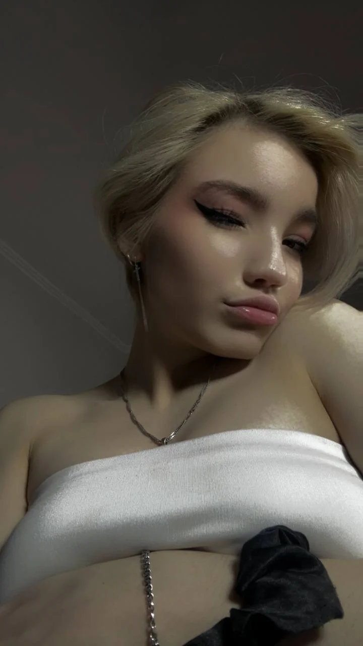 XXX Porn Photo of Nude Megan_Lora 10