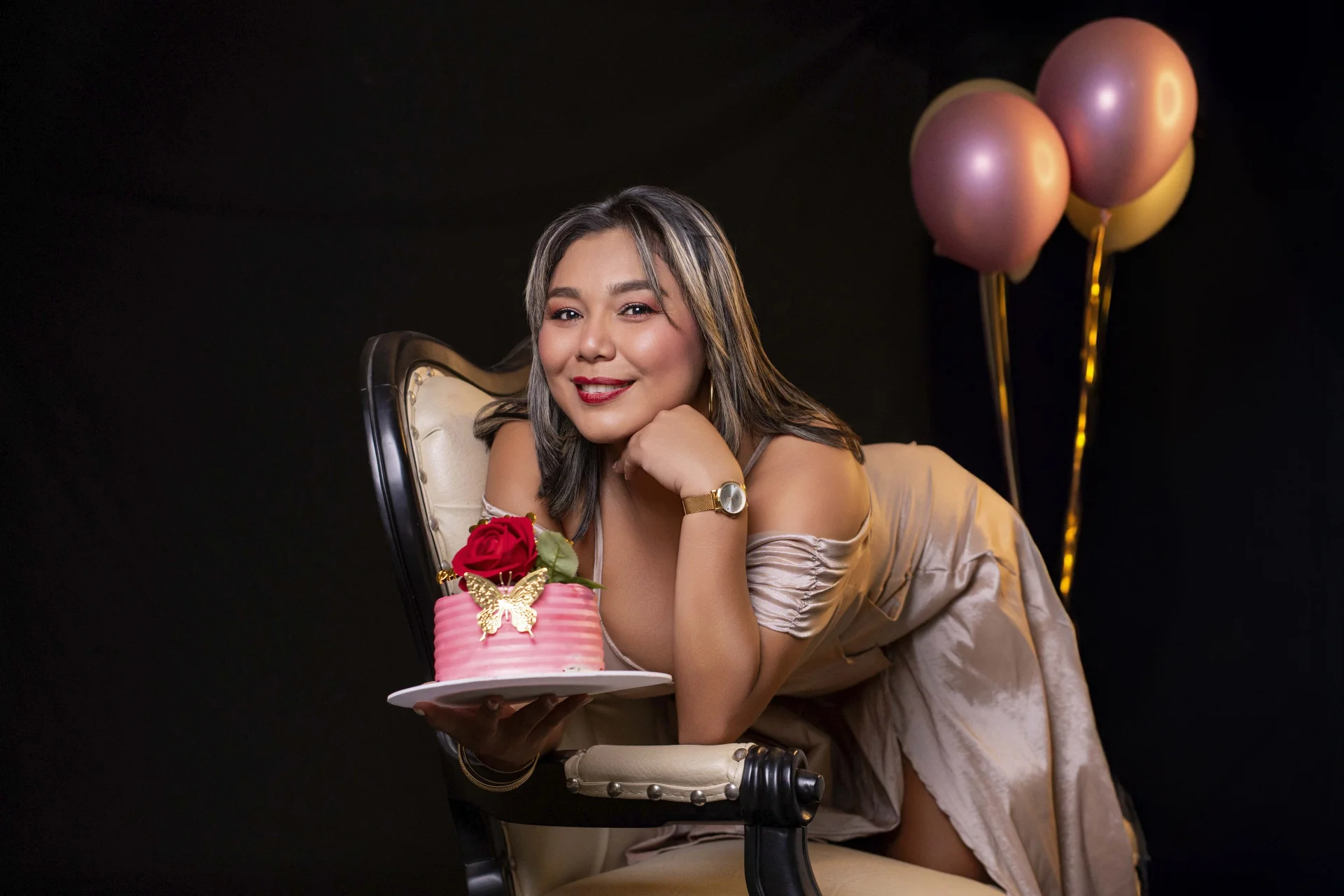 XXX Porn Photo of Nude LatinaHoleQueen 17